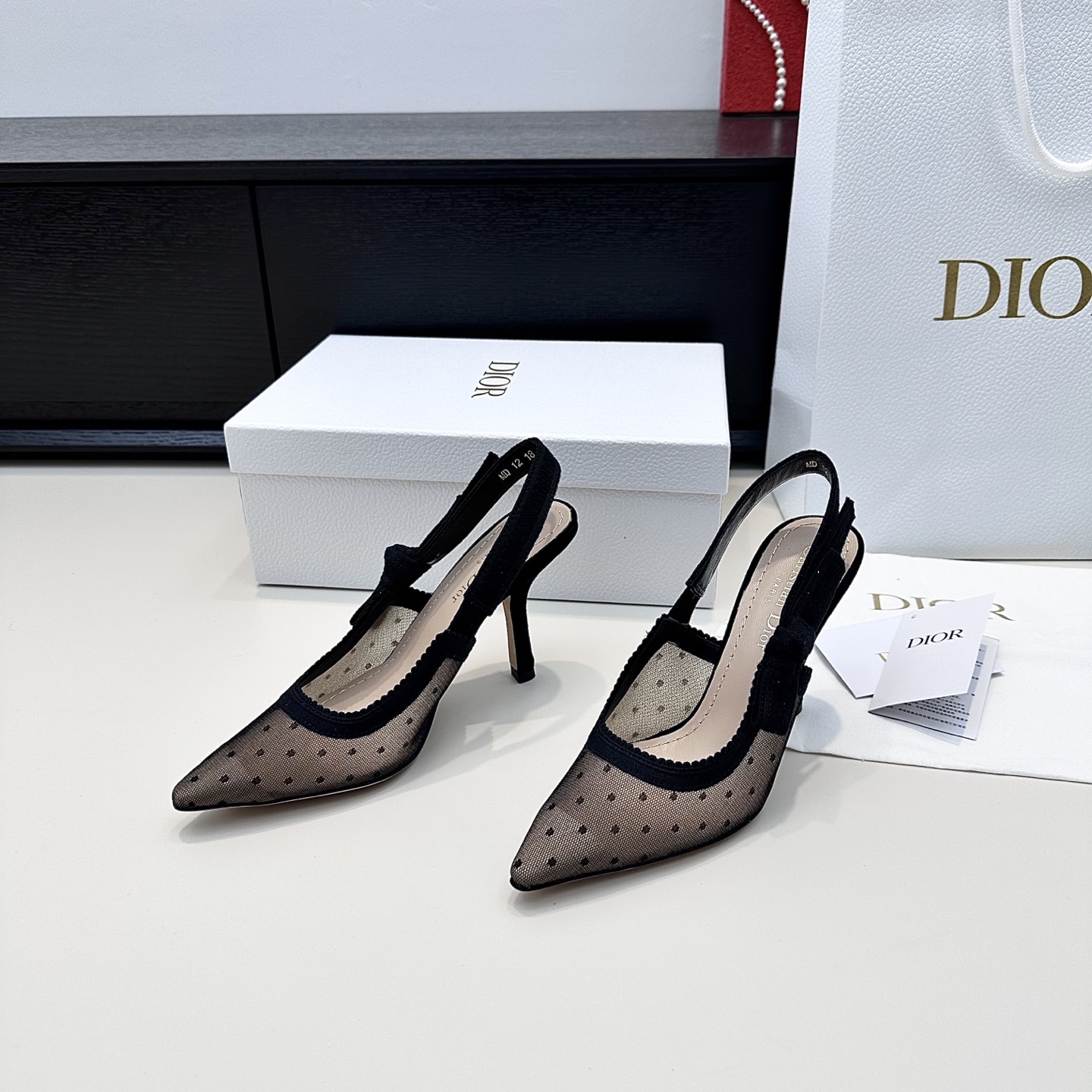 NO:707324,Purchasing agent level!  Dior J’Adior new slingback webbed bow high-heeled sandals are embellished with polka dot elements to create a gentle tone. The combination of bow and stiletto heels shows French elegance. Material High-temperature water-soluble electric embroidery technology fabric + sheepskin lining Outsole Italian leather outsole High heel 1cm.6.5cm.9.5CM  Size 35-43 (34.40.41.42.43 customized, non-refundable and non-exchangeable), high heels and sandals, dior, dior, sandals, high heels, sheepskin, Leather soles19860909代购级别！ Dior 迪奥 J‘Adior 露跟新款织带蝴蝶结高跟凉鞋,以波点元素点缀出温柔腔调,蝴蝶结与细跟的搭配尽显法式优雅. 材质高温水溶电绣科技面料+羊皮内里 大底意大利真皮大底 高跟1cm.6.5cm.9.5CM 码数35-43(34.40.41.42.43订做,不退不换）,高跟鞋凉鞋,dior,dior,sandals,high heels,sheepskin,Leather soles,Women's Shoes