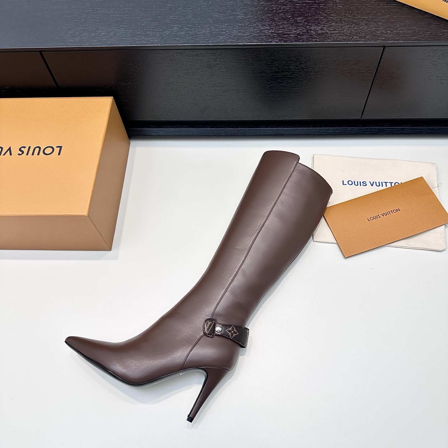 LOUIS VUITTON Bottes élégantes et tendance - Version premium