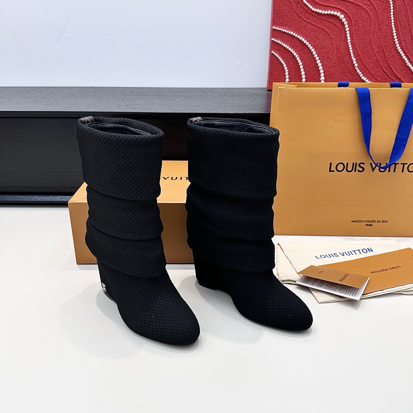 LOUIS VUITTON Boots Simple and Stylish - Premium Version
