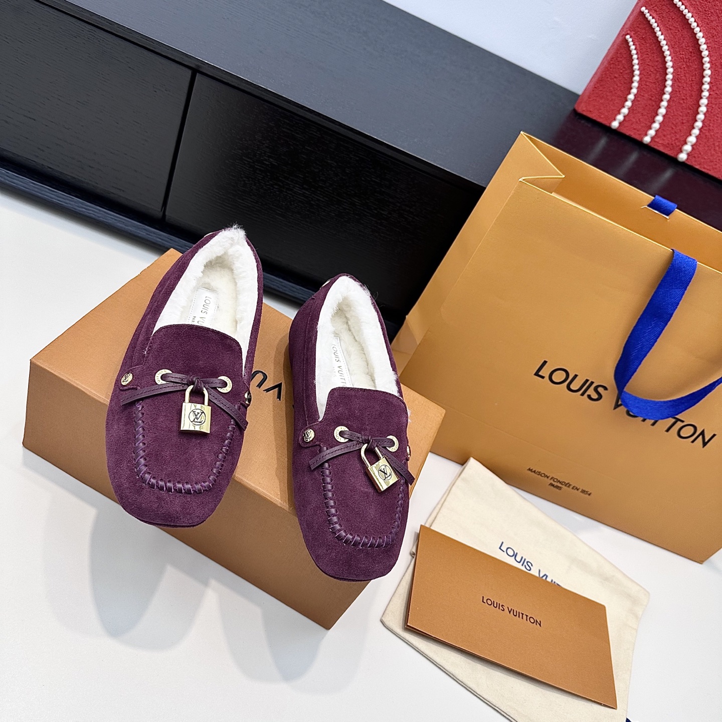 LOUIS VUITTON 로퍼 심플하고 스타일리시한-프리미엄 버전
