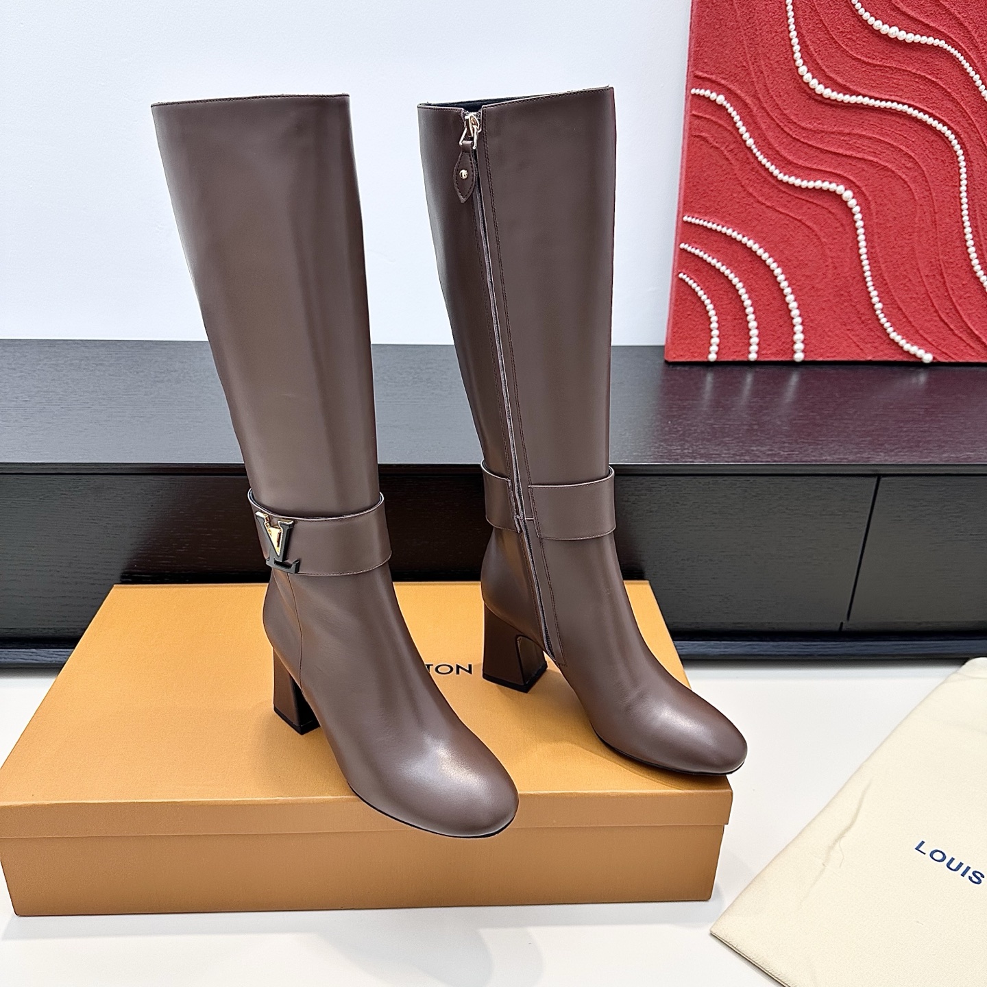 LOUIS VUITTON Boots Simple and Stylish - Premium Version