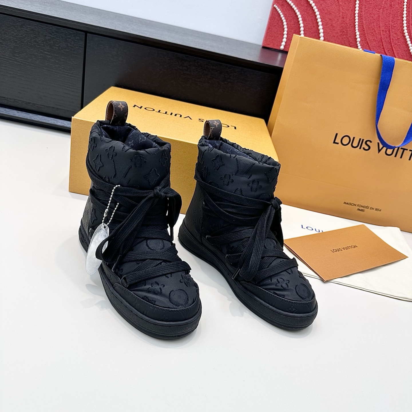 LOUIS VUITTON Boots Simple and Stylish - Premium Version