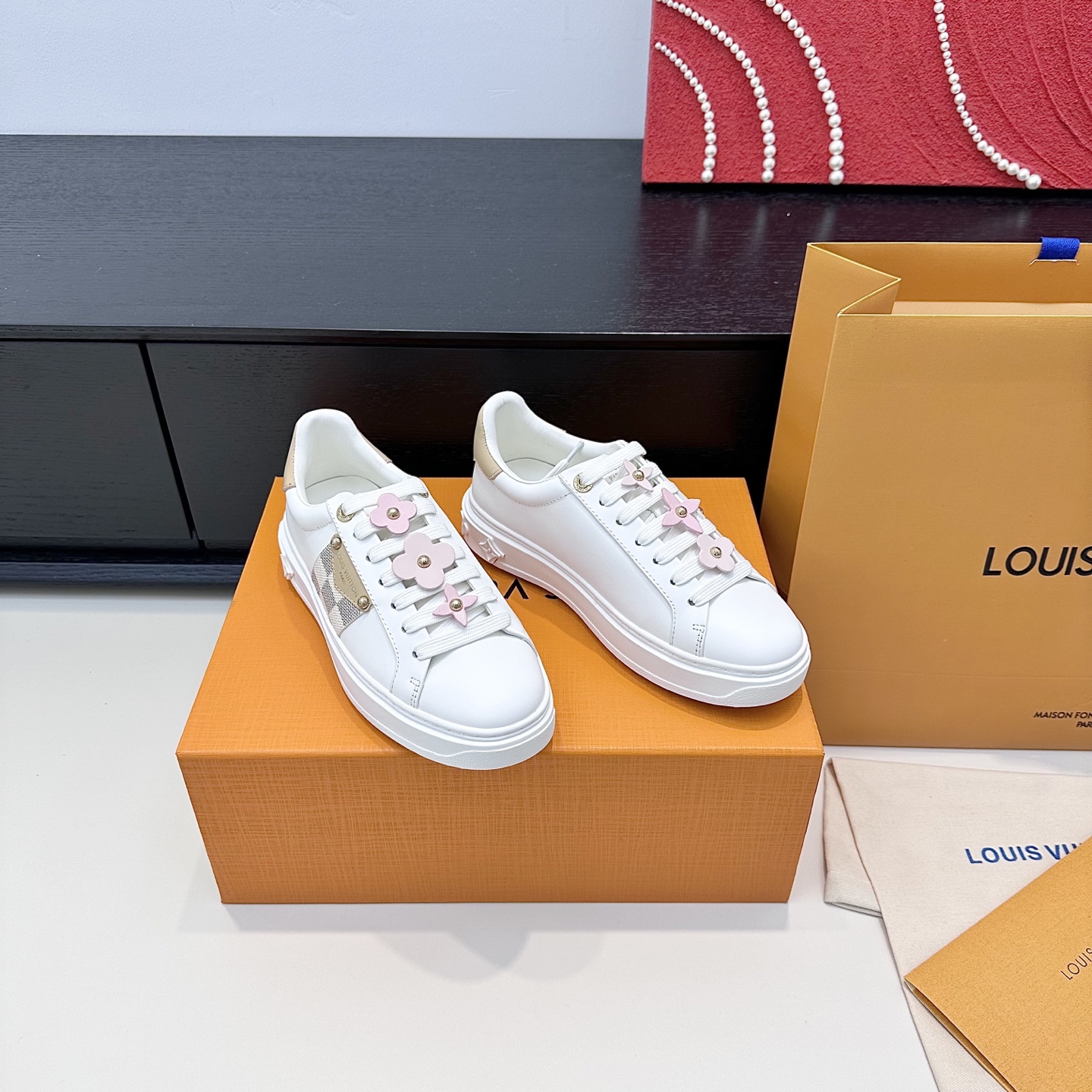 LOUIS VUITTON Sneakers Style Simple et Élégant - Version Premium