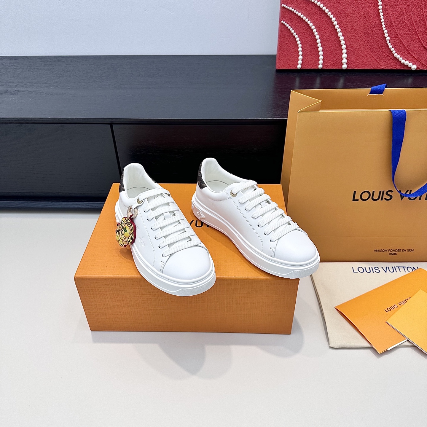 LOUIS VUITTON Sneakers - Élégant et tendance - Version premium