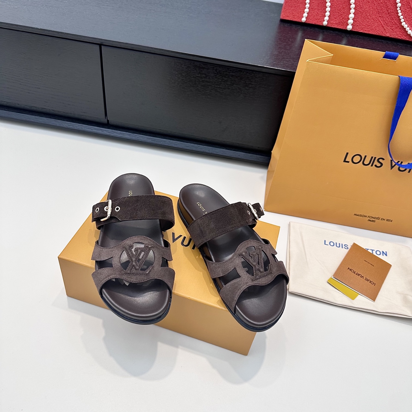 LOUIS VUITTON Cutout LV Sandals with Adjustable Belt Buckle - Top Version