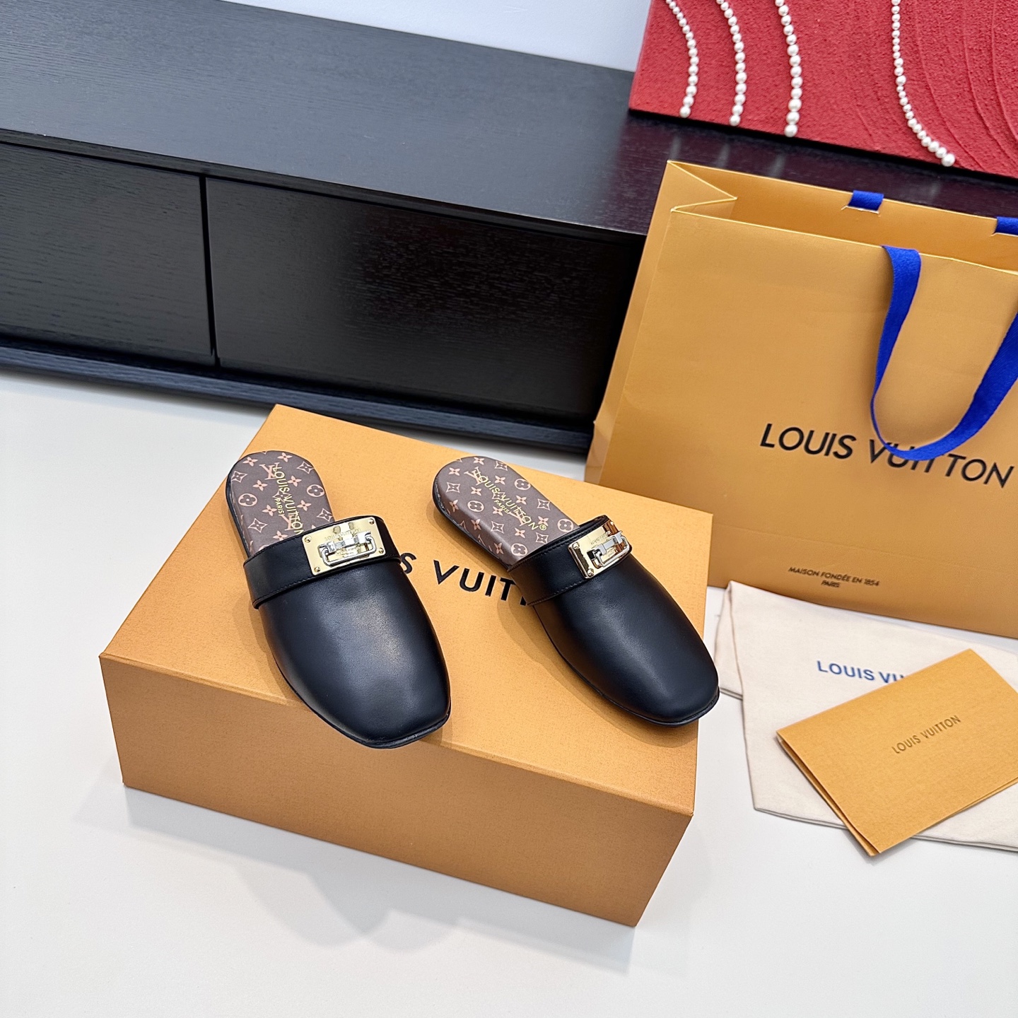 LOUIS VUITTON Metal Buckle Mule Sandals Sleek and Premium - Top Version