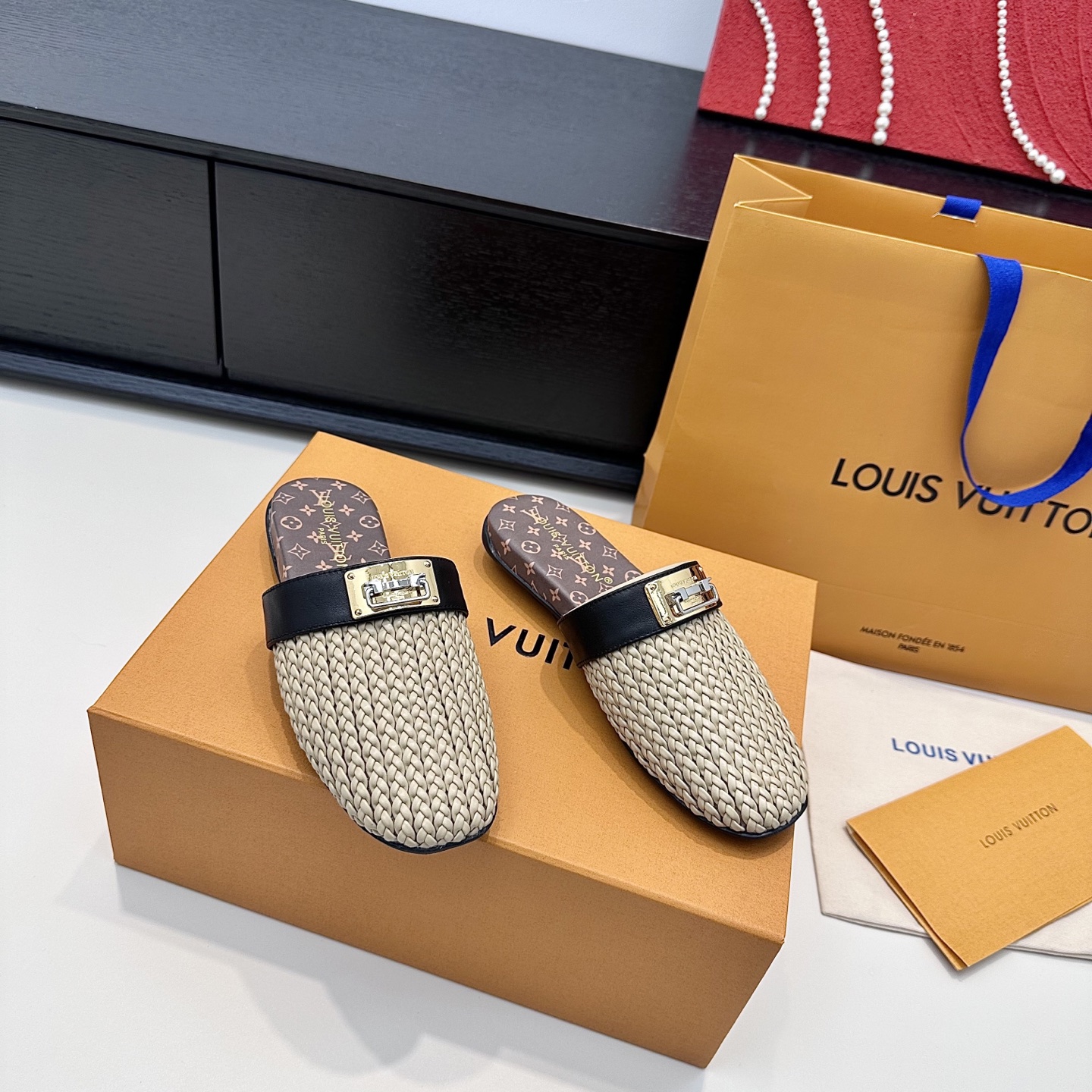 LOUIS VUITTON Metal Buckle Mule Sandals Sleek and Premium - Top Version
