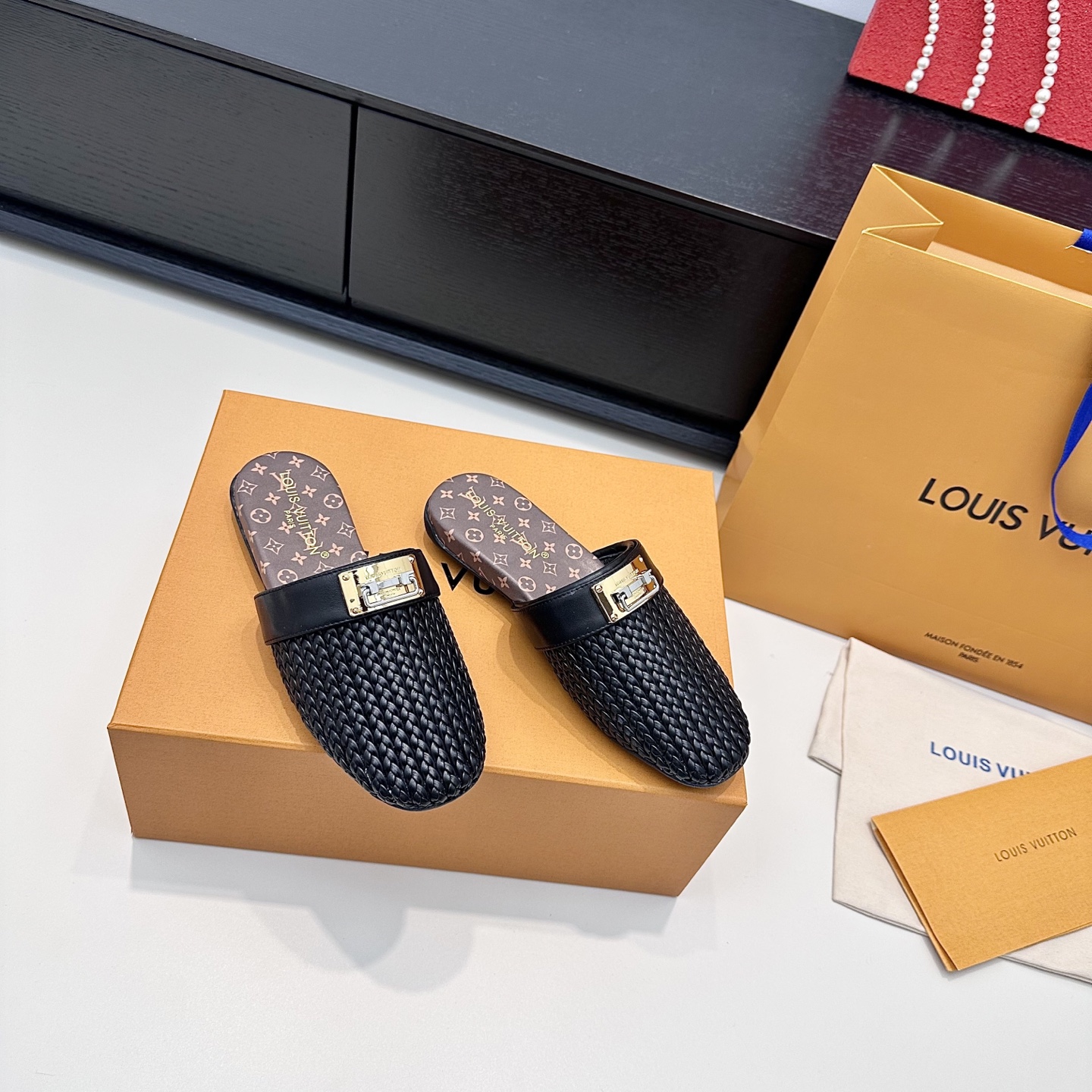 LOUIS VUITTON Metal Buckle Mule Sandals Sleek and Premium - Top Version