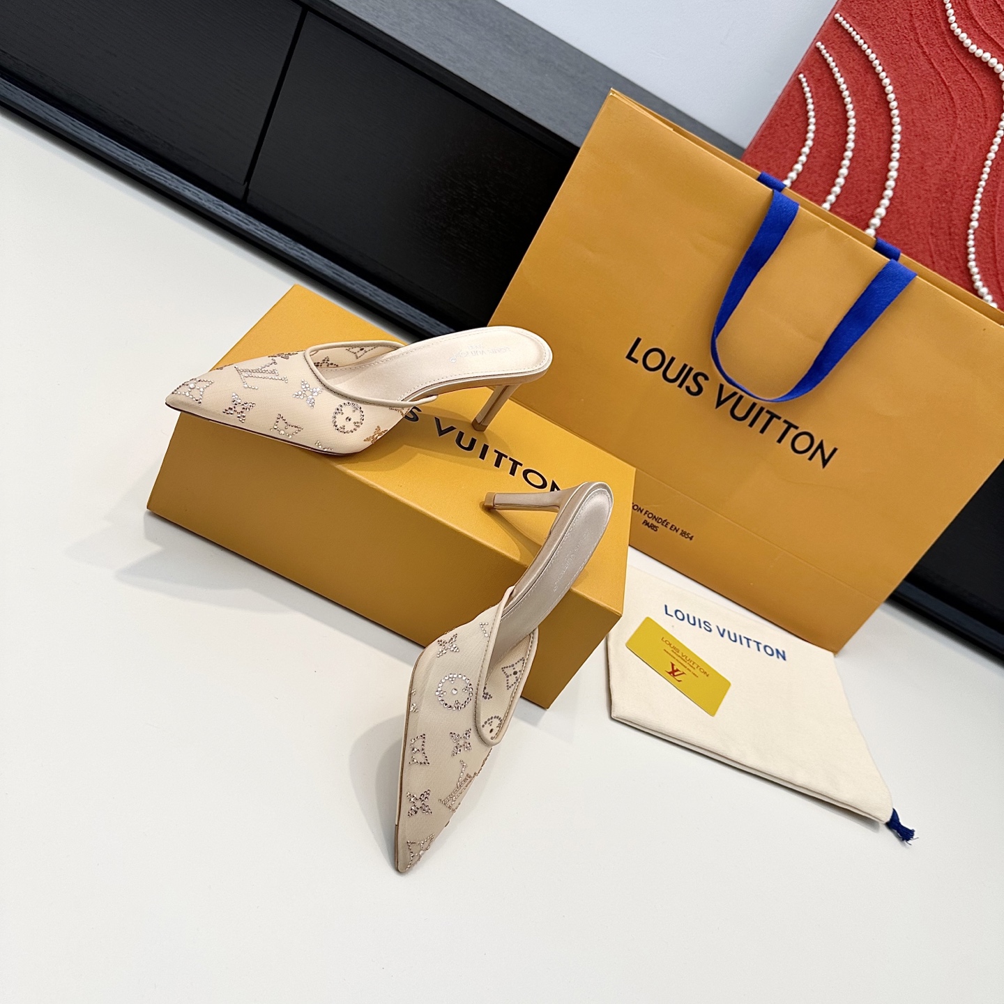 Louis Vuitton Sandals