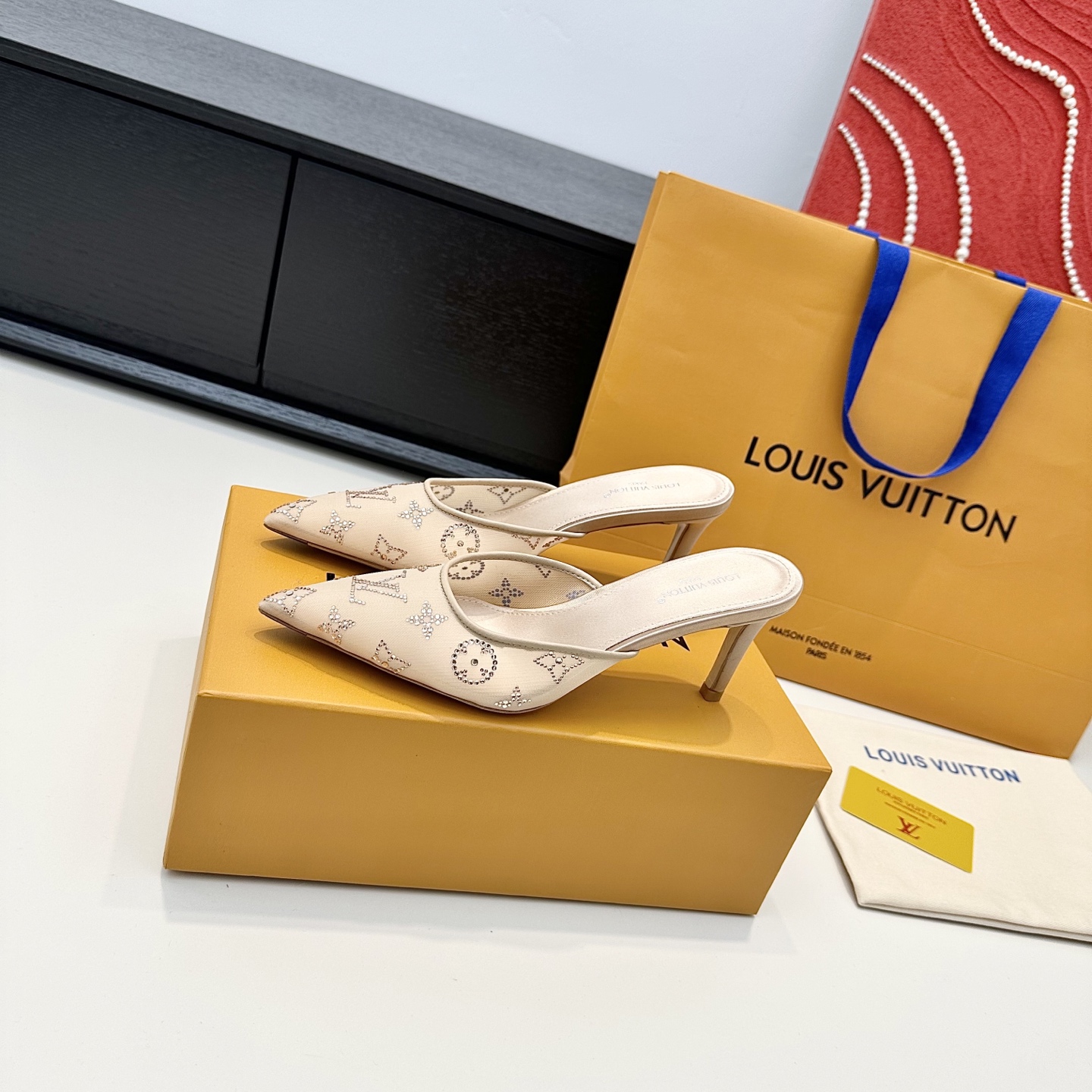 Louis Vuitton Sandals
