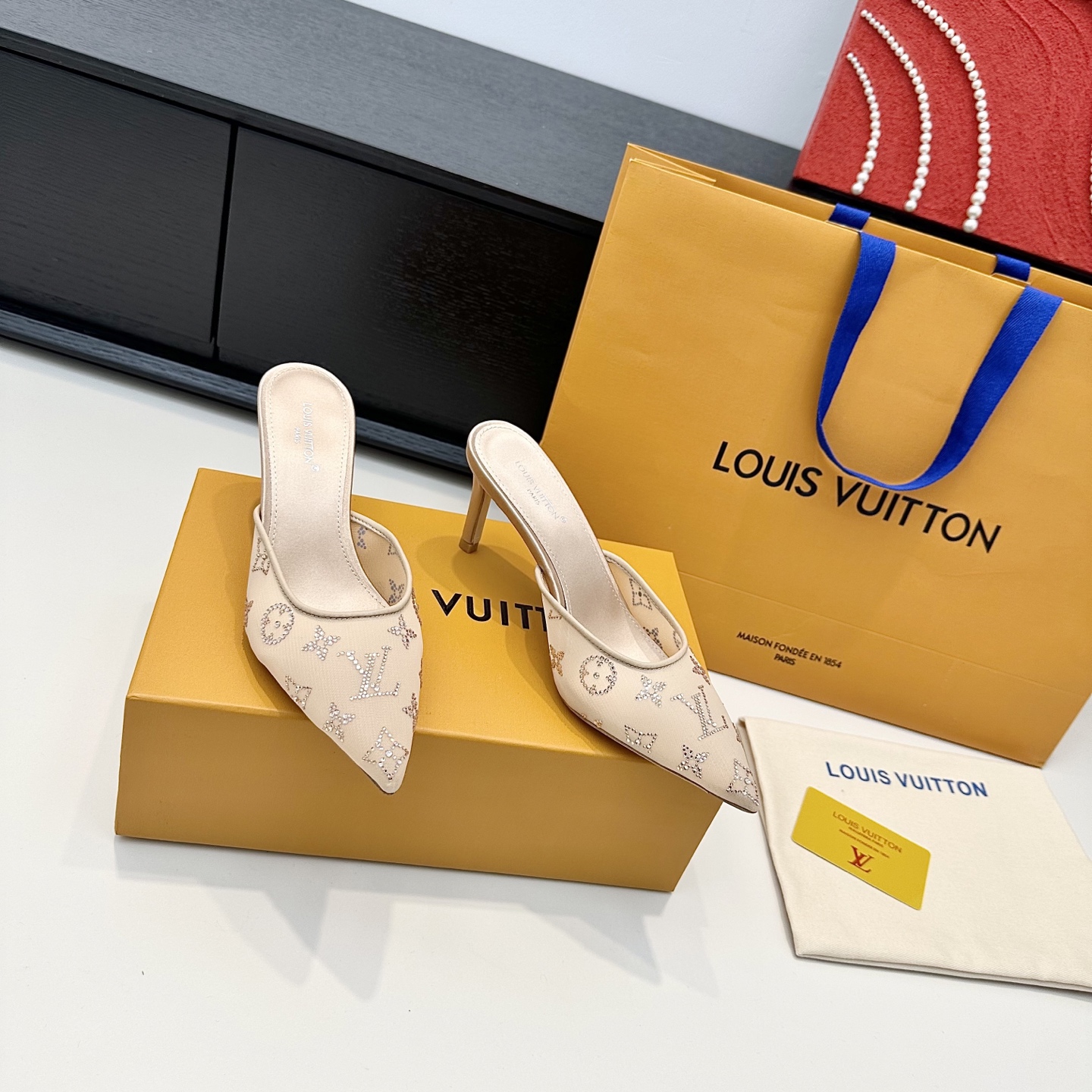Louis Vuitton Sandals