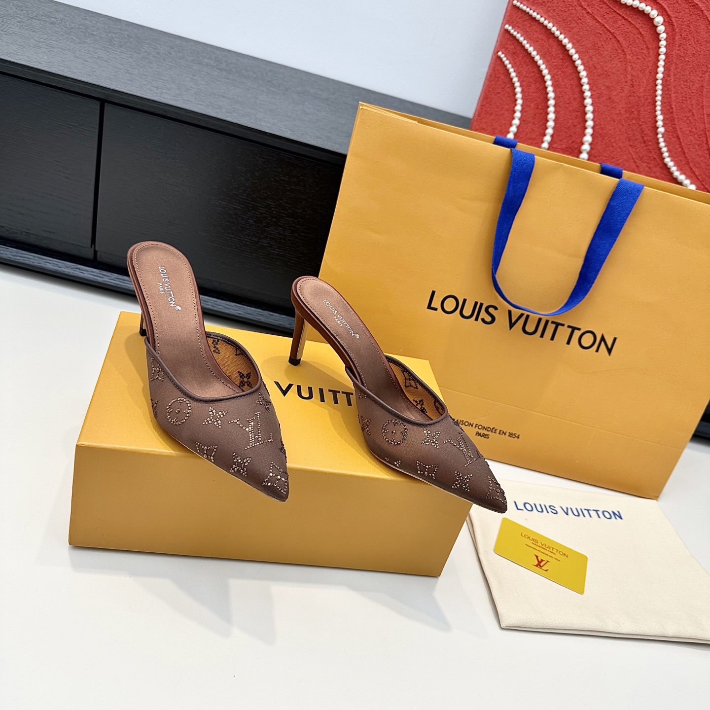 Louis Vuitton Sandals