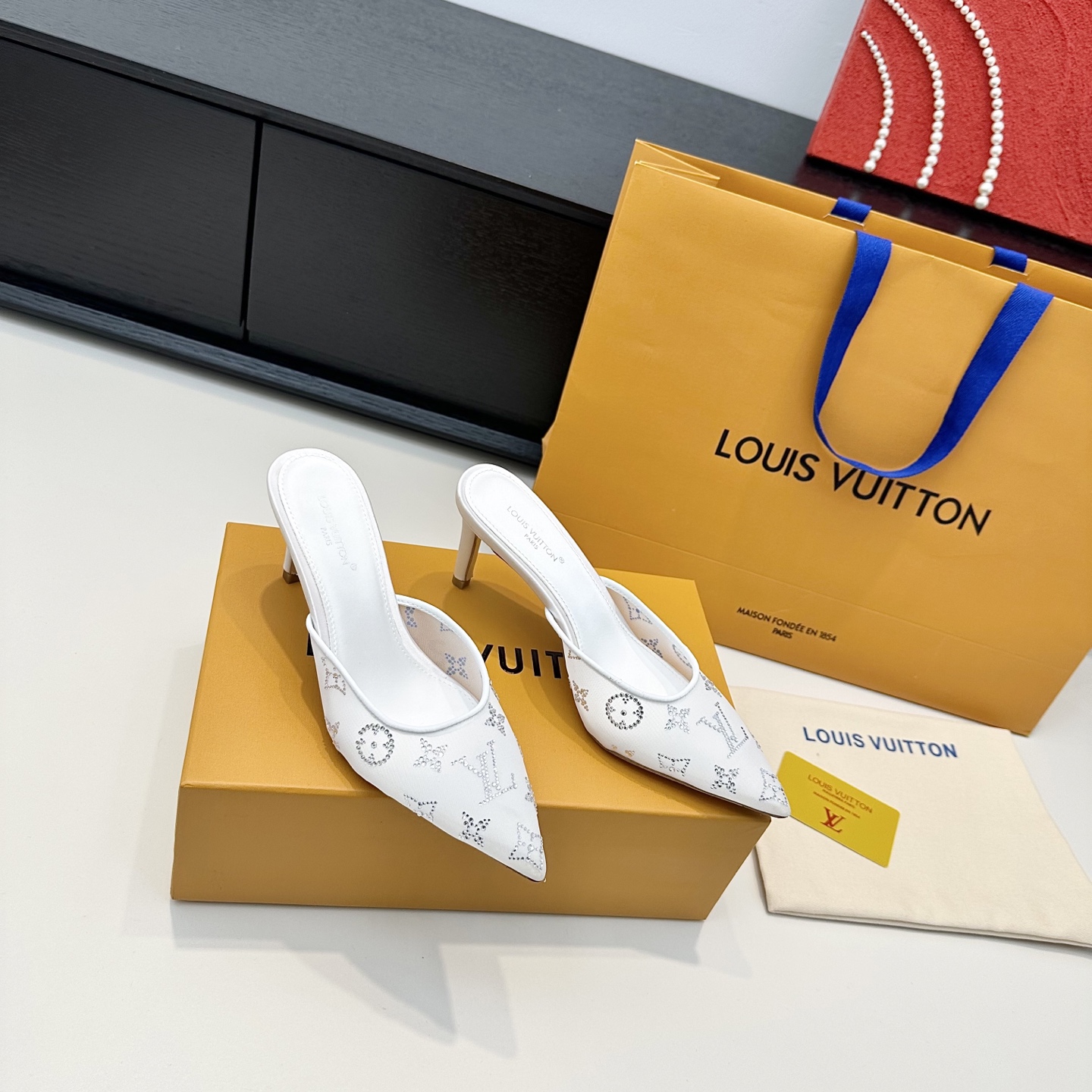 Louis Vuitton Sandals