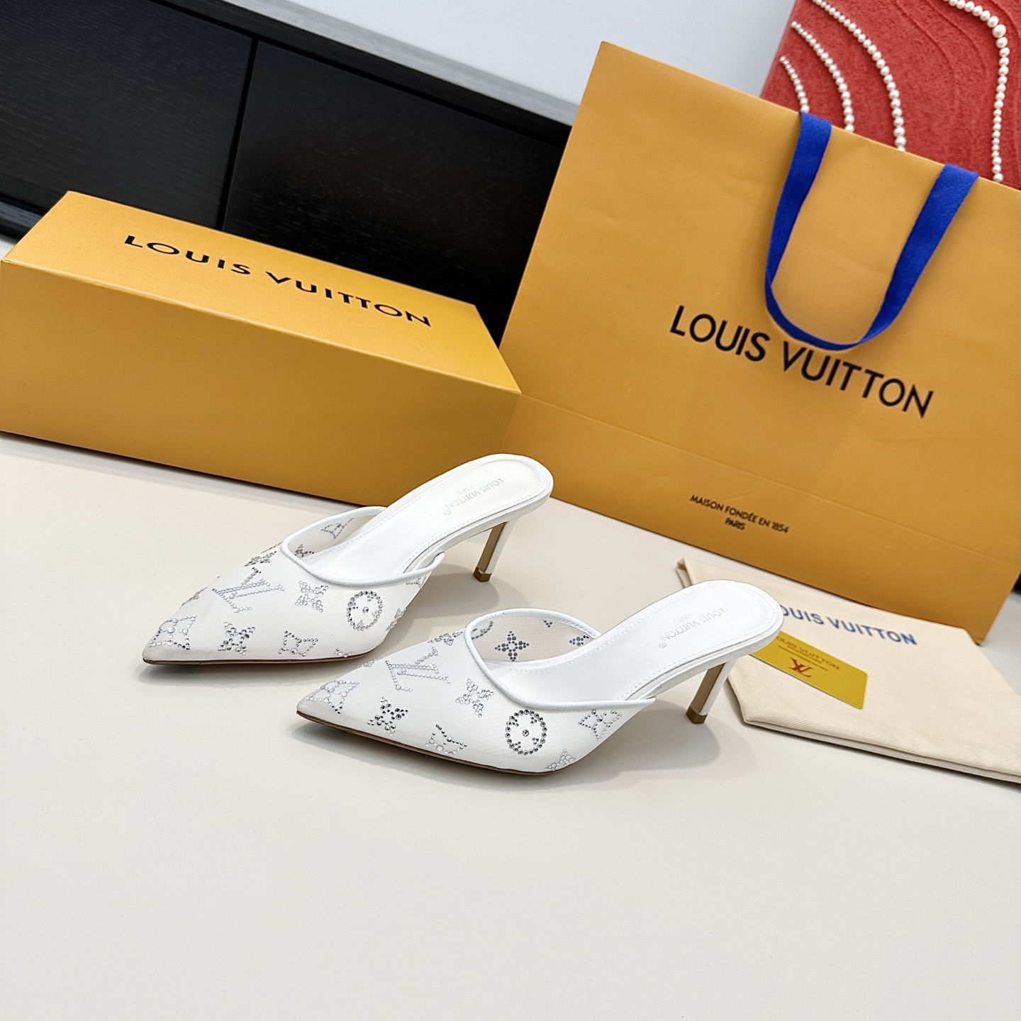 Louis Vuitton Sandals
