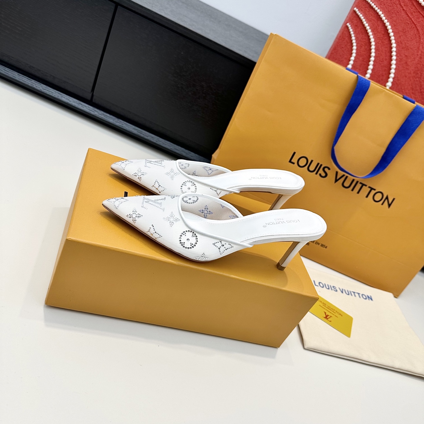 Louis Vuitton Sandals