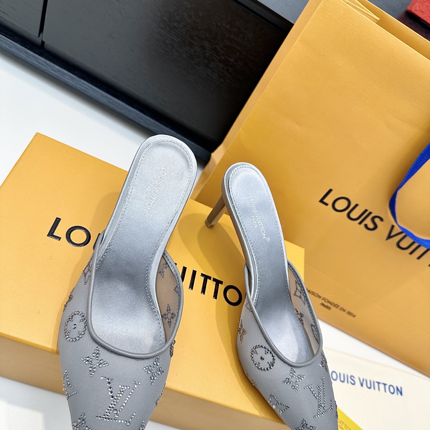 Louis Vuitton Sandals