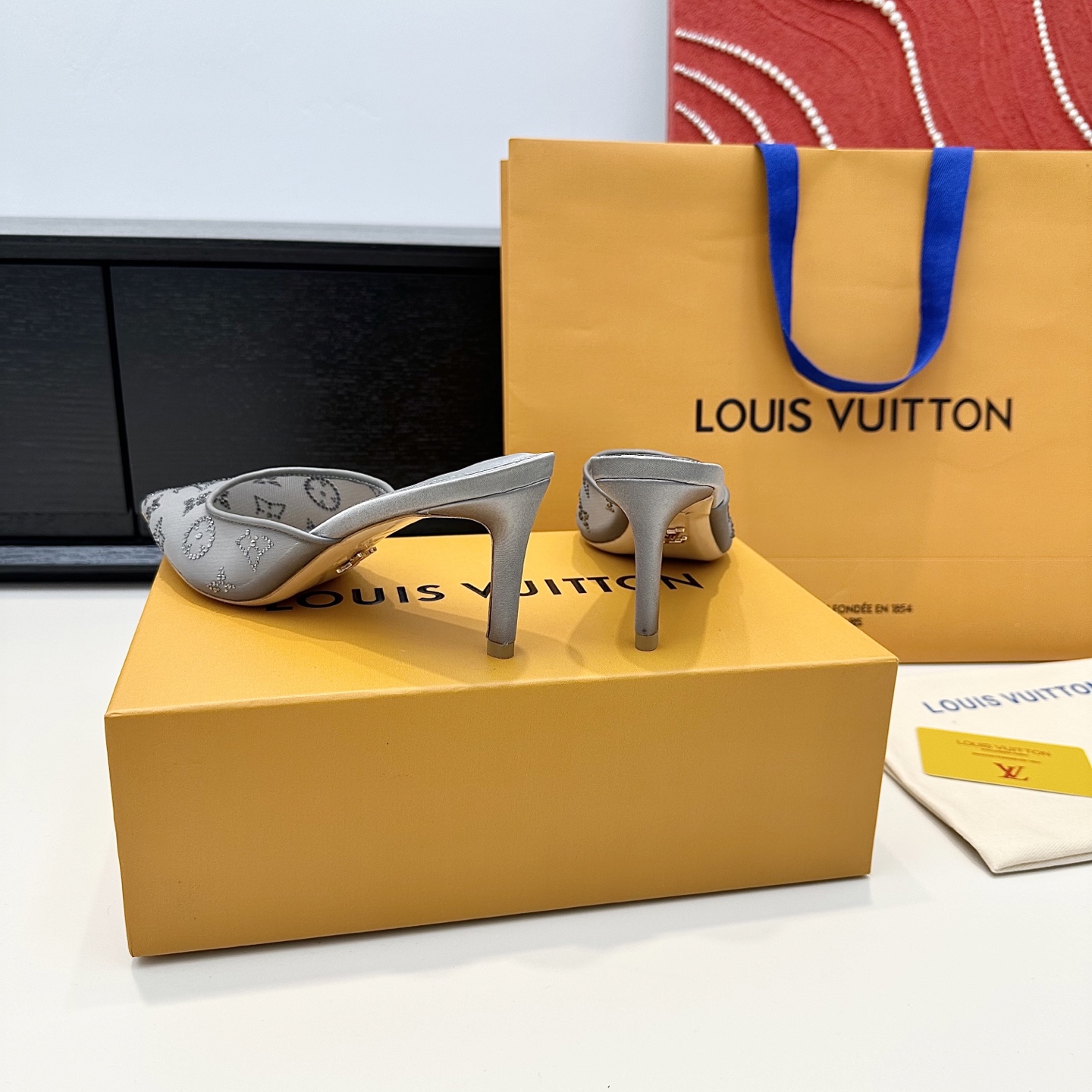 Louis Vuitton Sandals