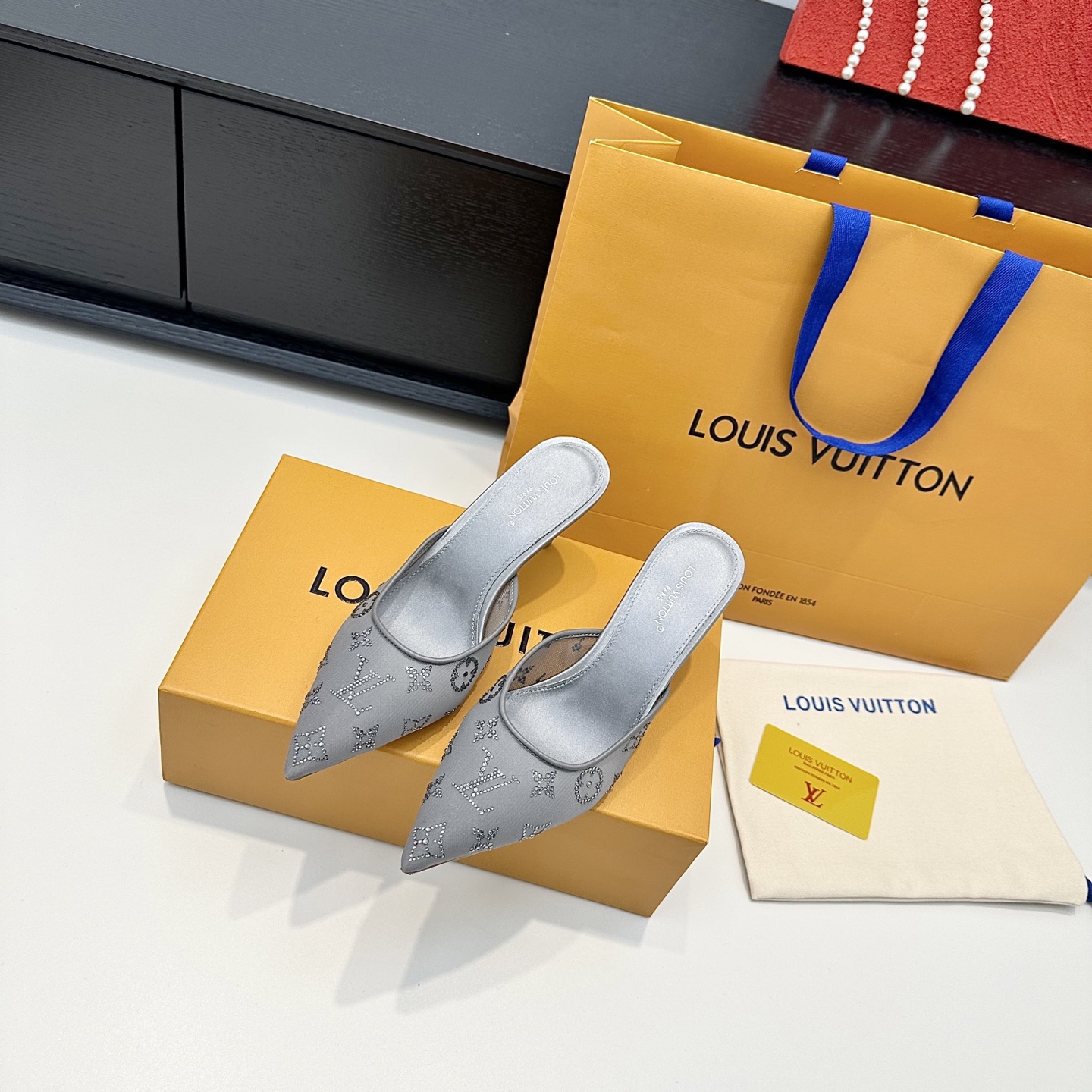 Louis Vuitton Sandals