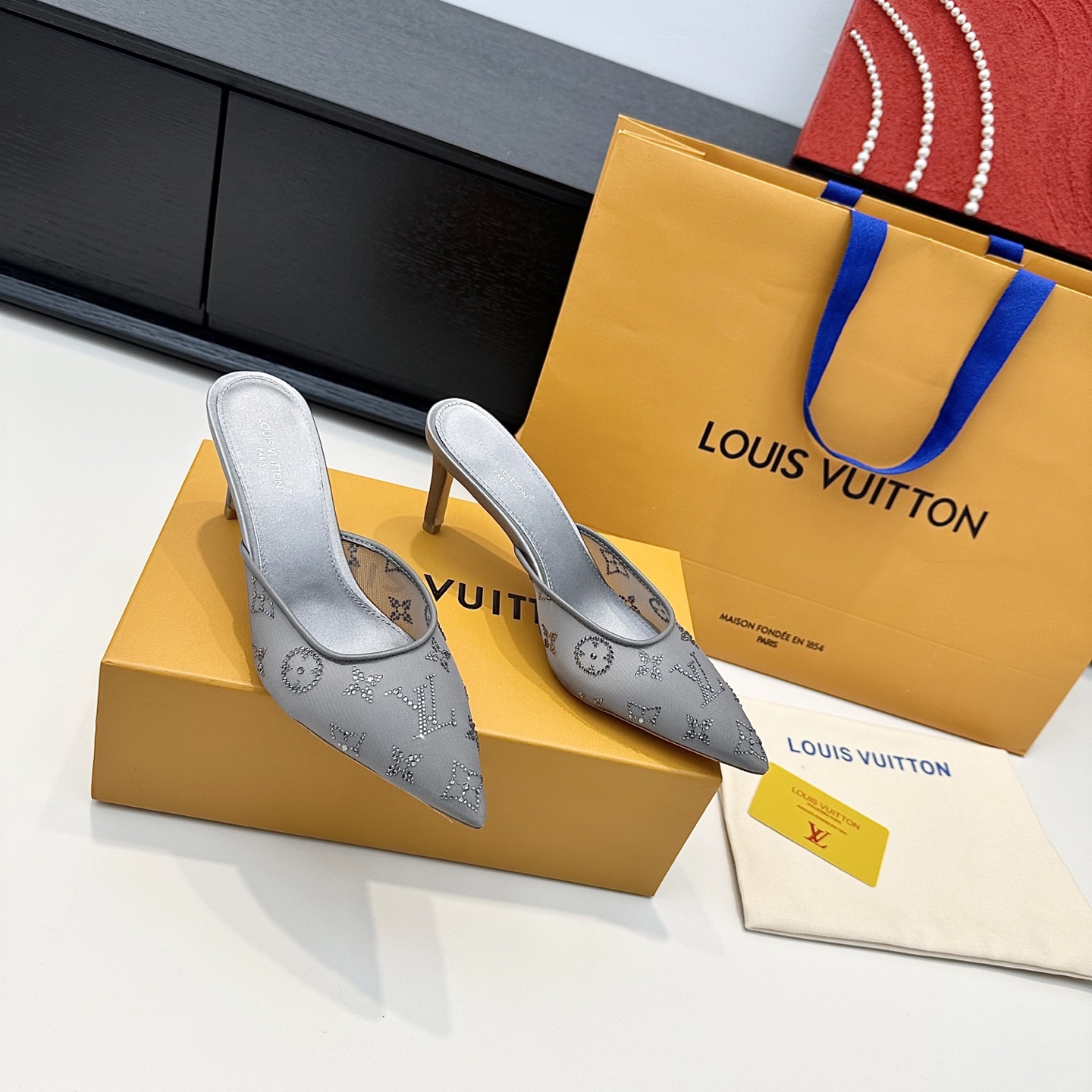 Louis Vuitton Sandals