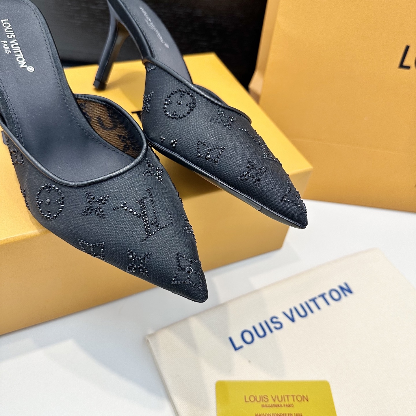 Louis Vuitton Sandals