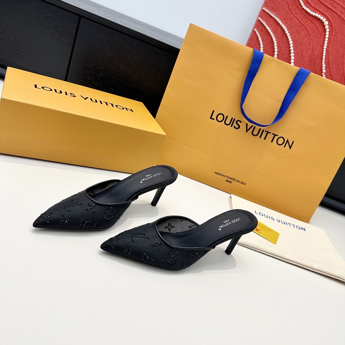 Louis Vuitton Sandals