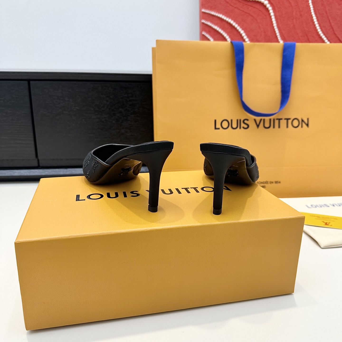 Louis Vuitton Sandals