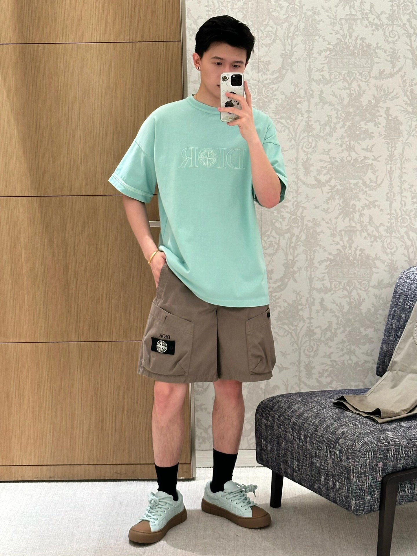 스톤아일랜드 자수 로고 코튼 혼방 새틴 남성 반바지 51301 이미지 9