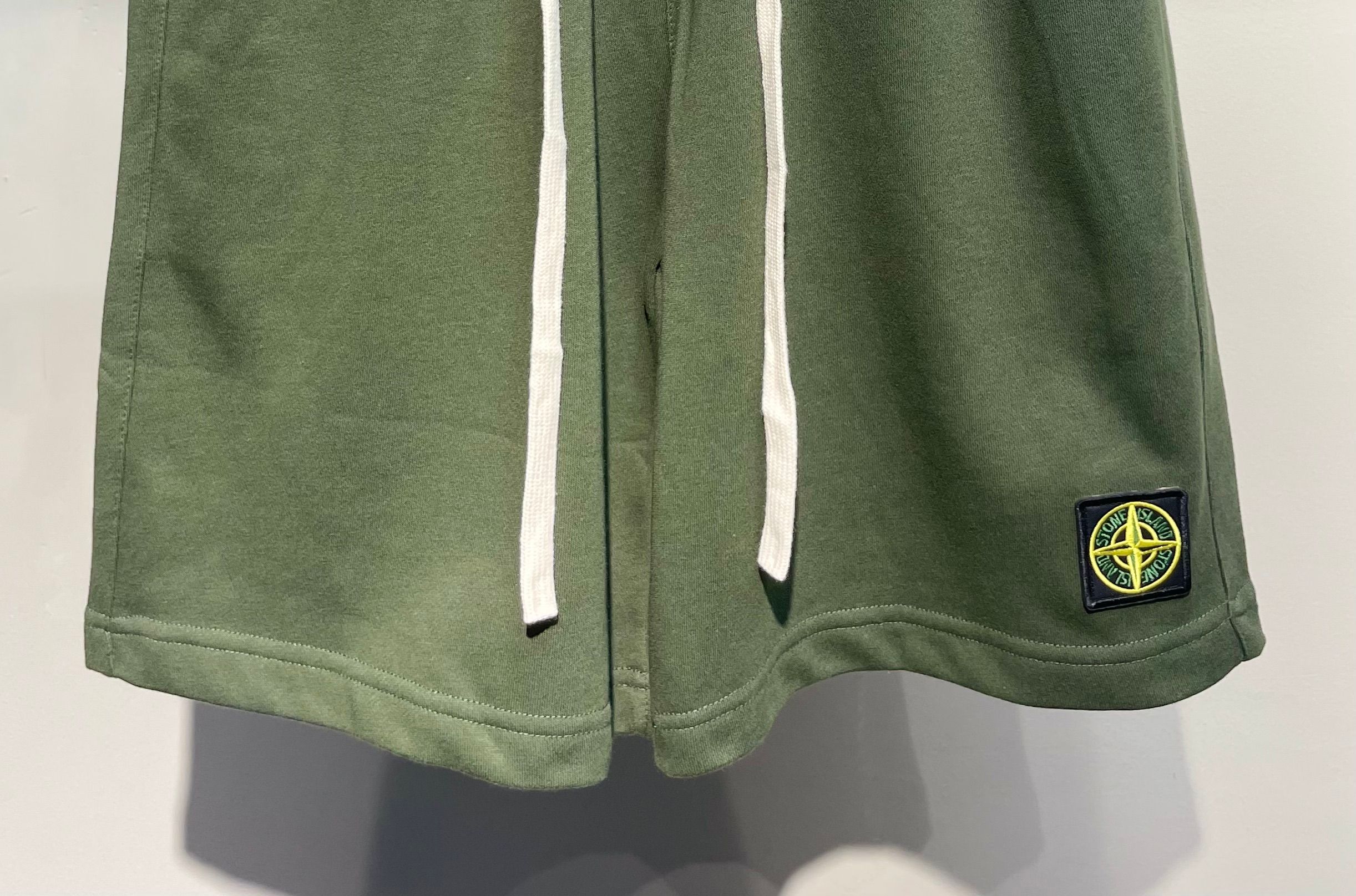 스톤아일랜드 남여공용 반바지 51375 Stone Island Shorts 이미지 5