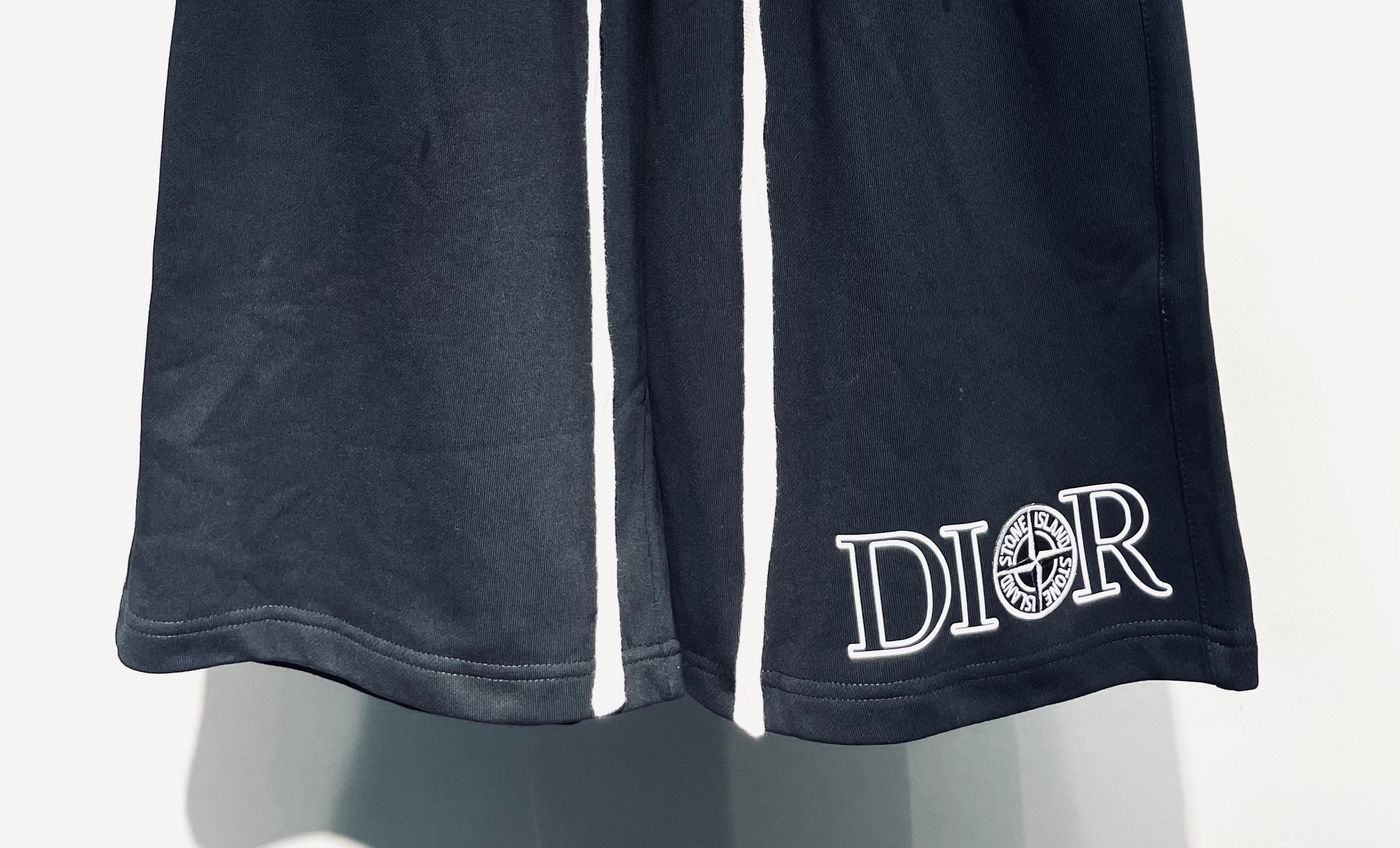 스톤아일랜드 남여공용 반바지 51377 Stone Island Shorts 이미지 4