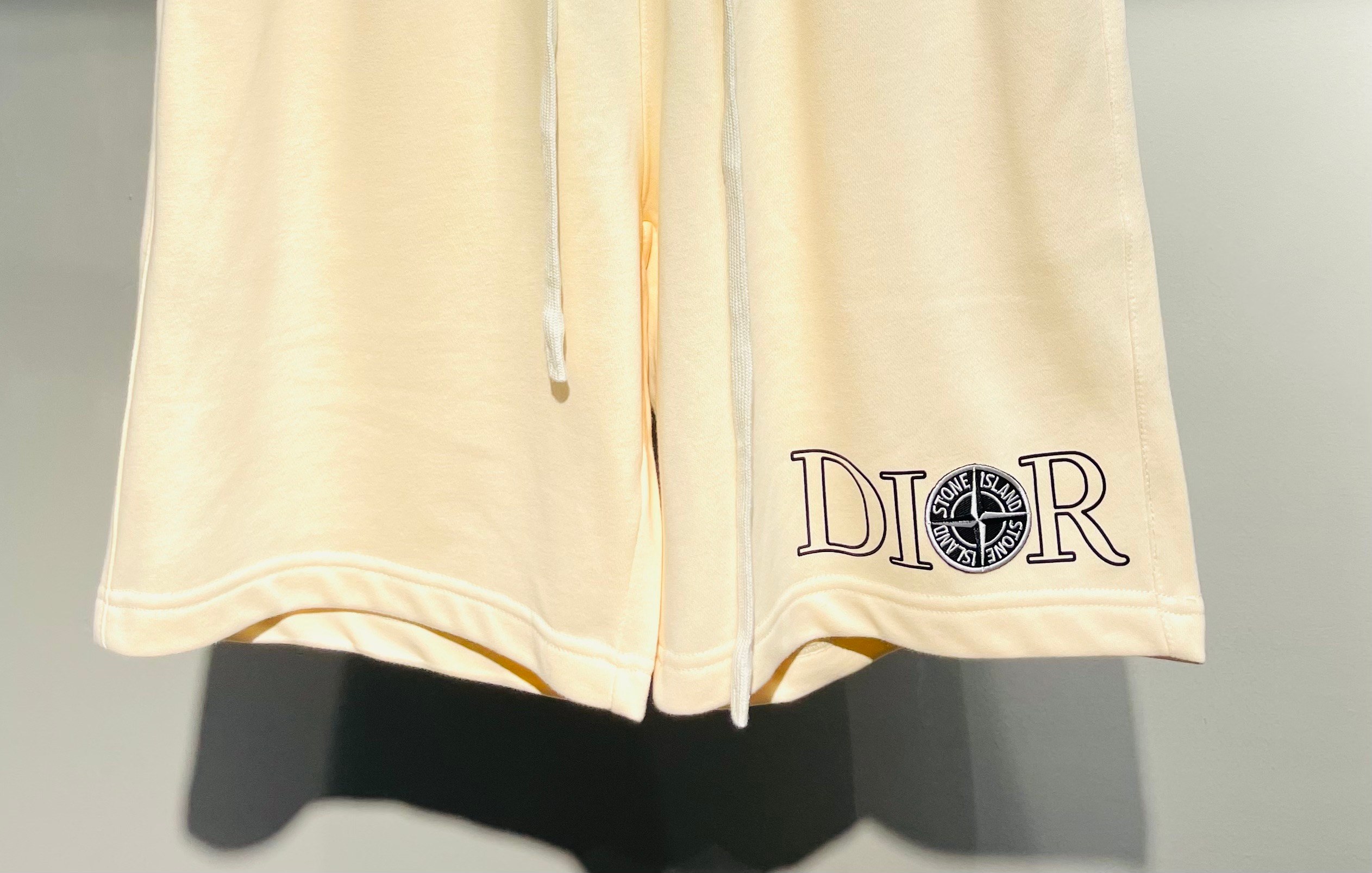 스톤아일랜드 남여공용 반바지 51376 Stone Island Shorts 이미지 4