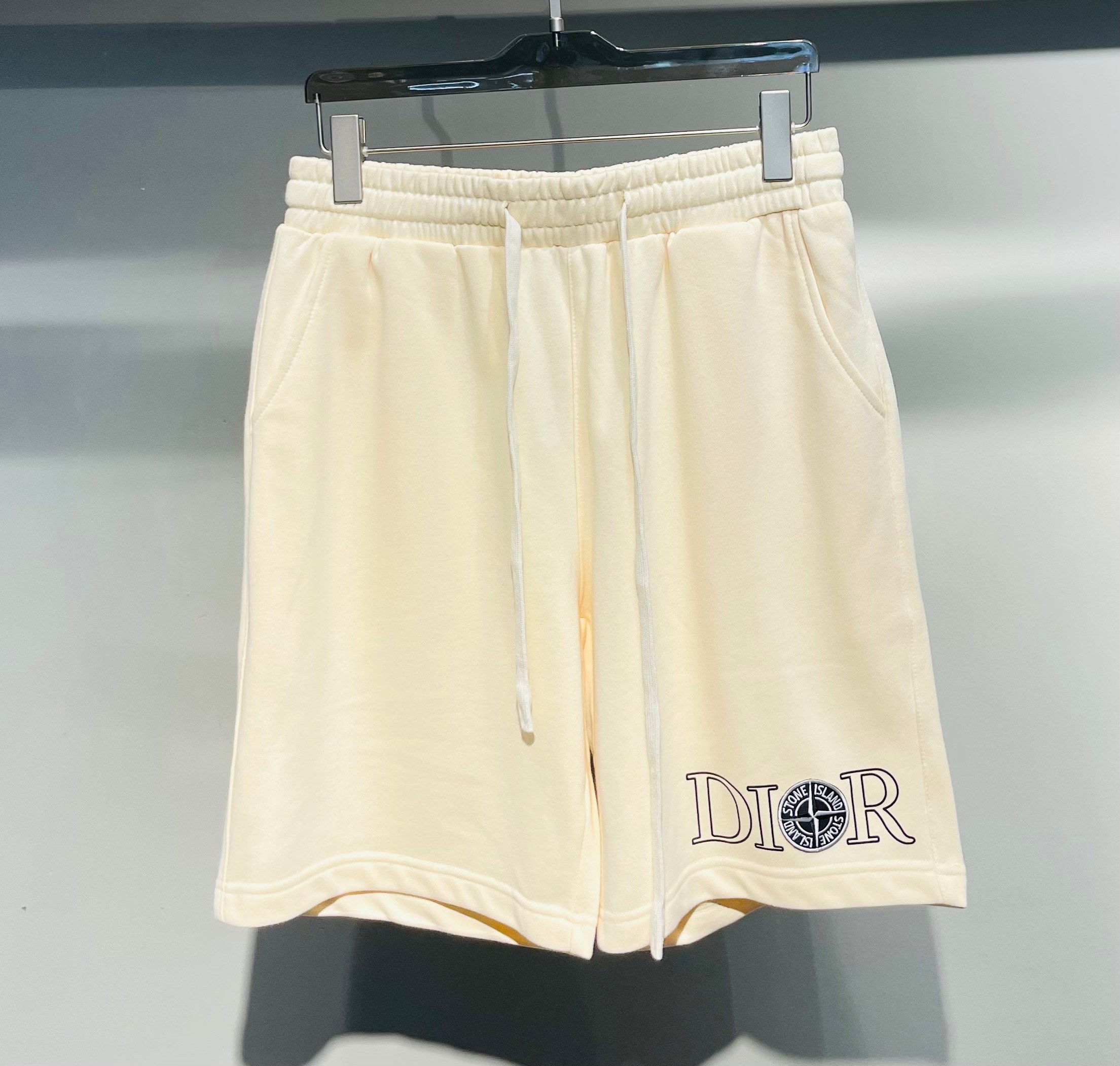 스톤아일랜드 남여공용 반바지 51376