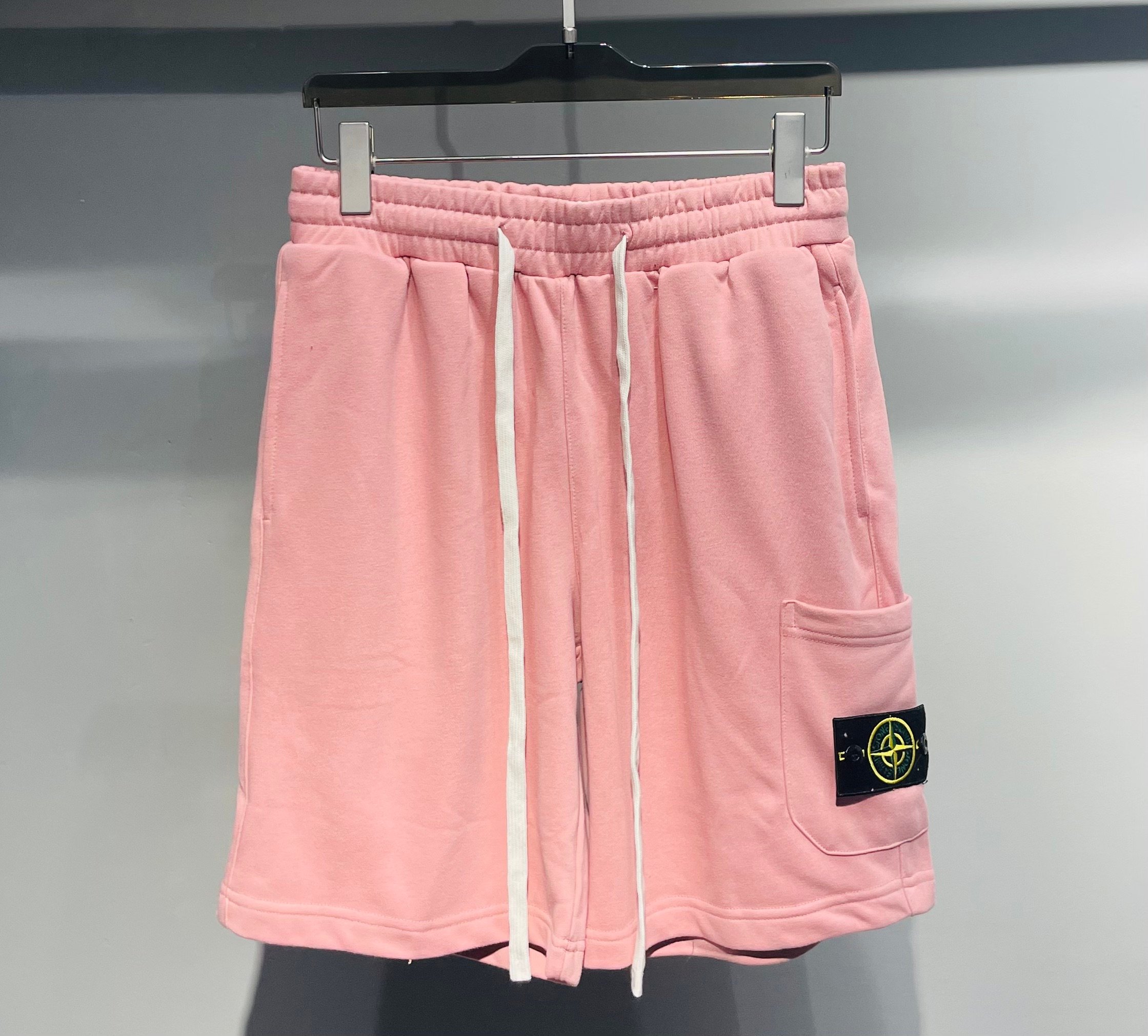 스톤아일랜드 남여공용 반바지 51368 Stone Island Shorts 이미지 2