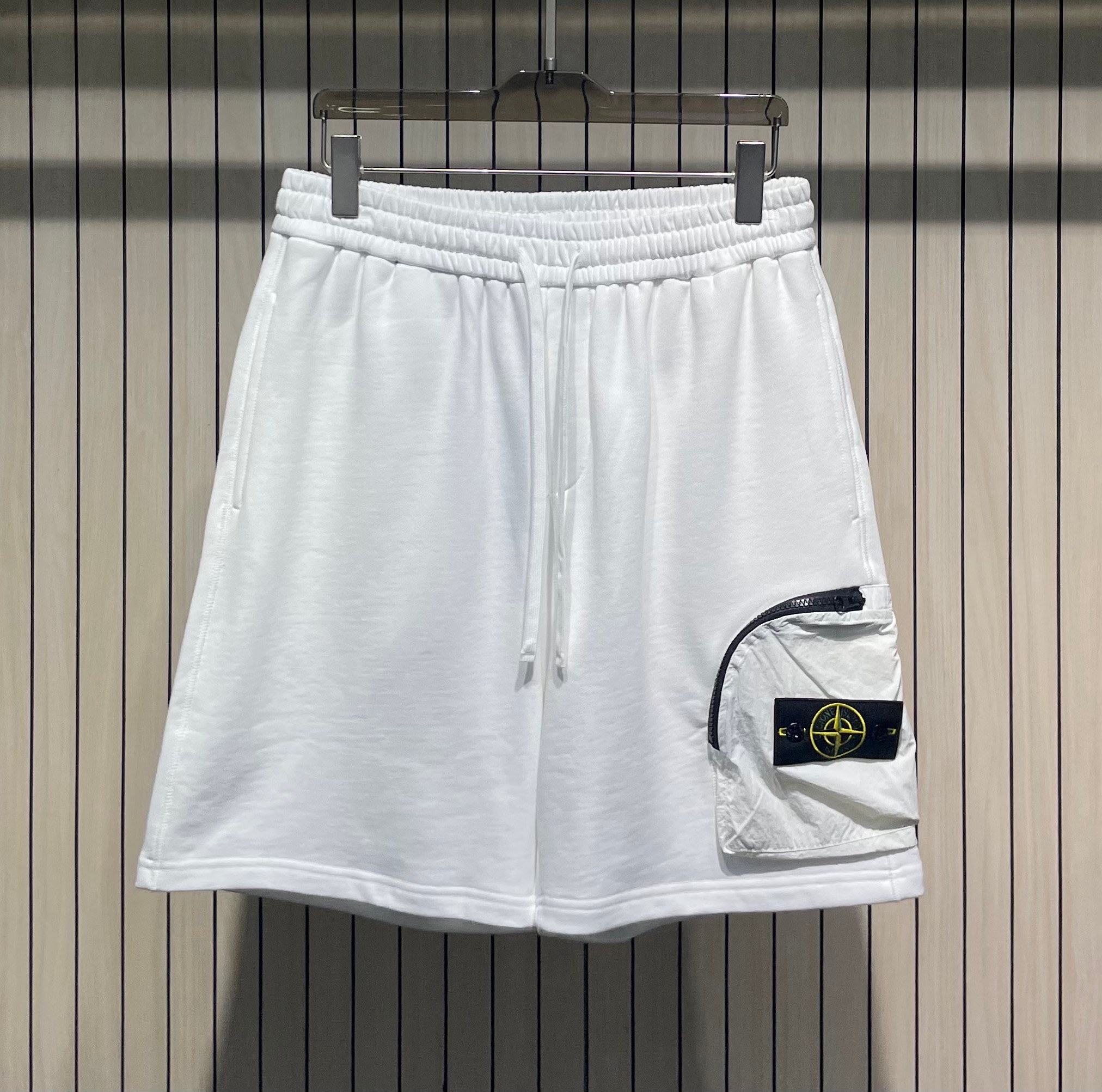 스톤아일랜드 남성 허리 밴딩 드로스트링 반바지 50910 이미지 6