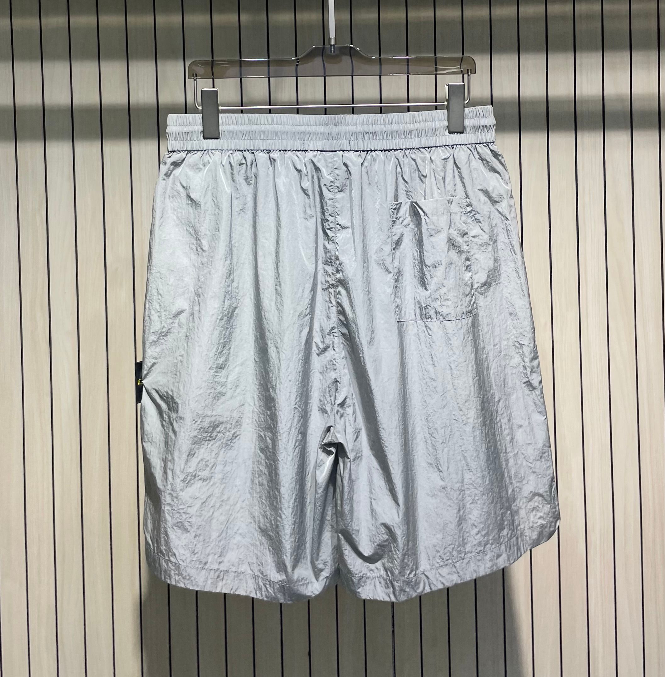 스톤아일랜드 나일론 루즈핏 남성 바지 상세 이미지 5