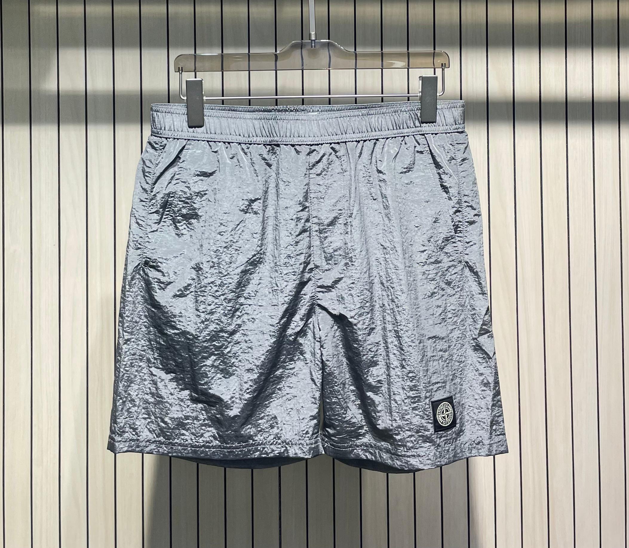스톤아일랜드 경량 메탈릭 나일론 허리밴드 반바지 상세 이미지 2