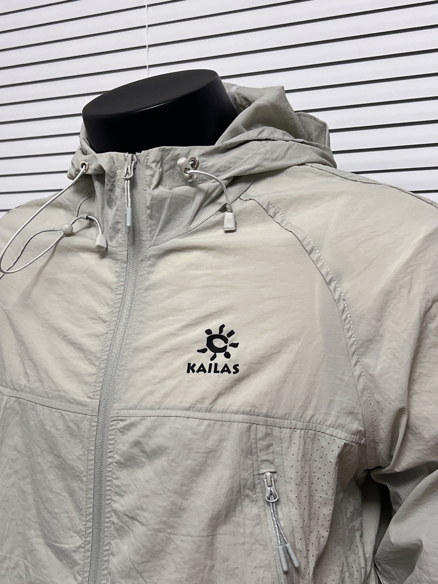 Kailas Lightweight Sun Protection Windbreaker Jacket For Hiking 4 i1748182475830 2089 0 2