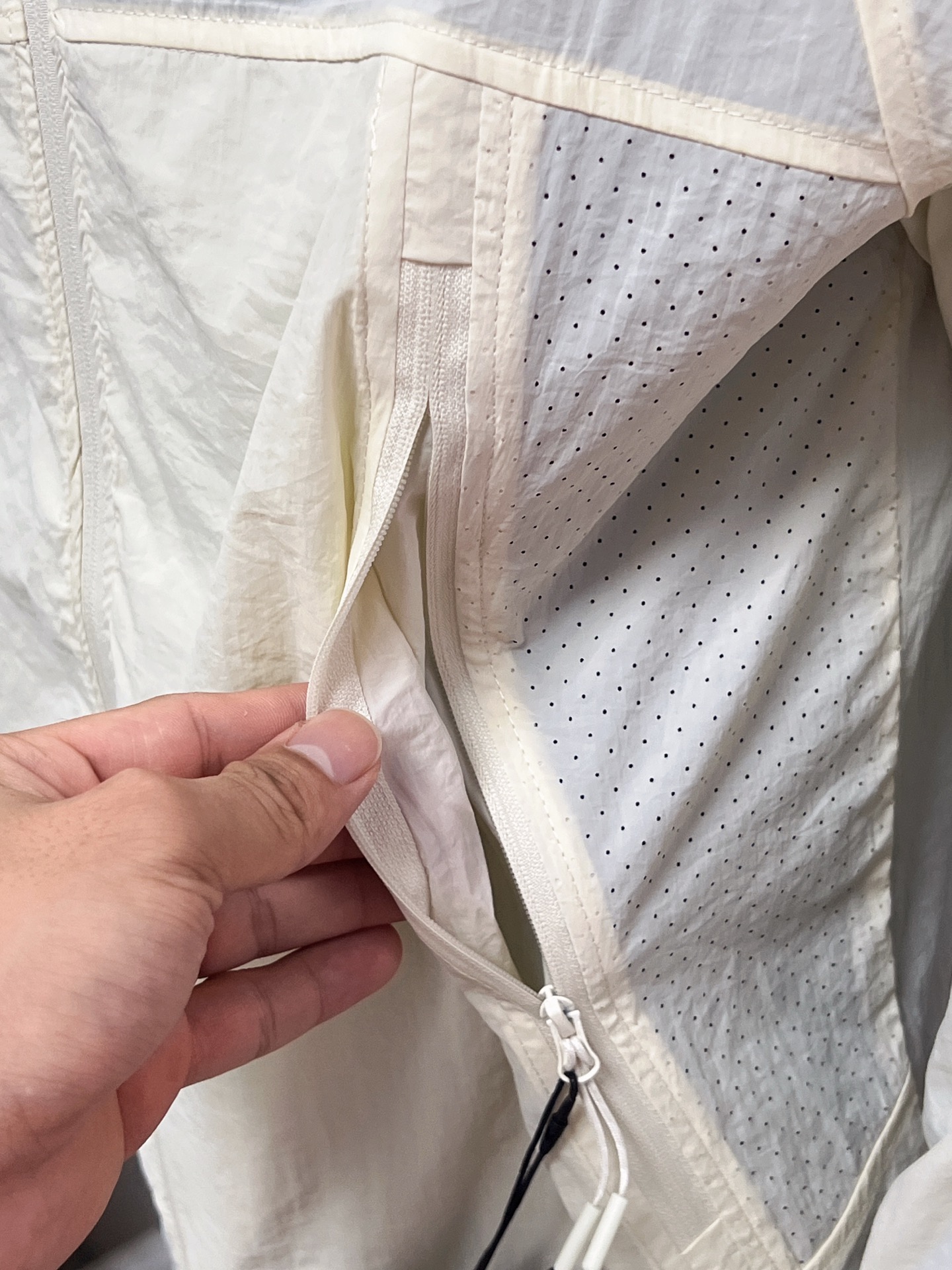 Kailas Lightweight Sun Protection Windbreaker Jacket for Hiking, Travel 5 i1748182507981 1029 0 3