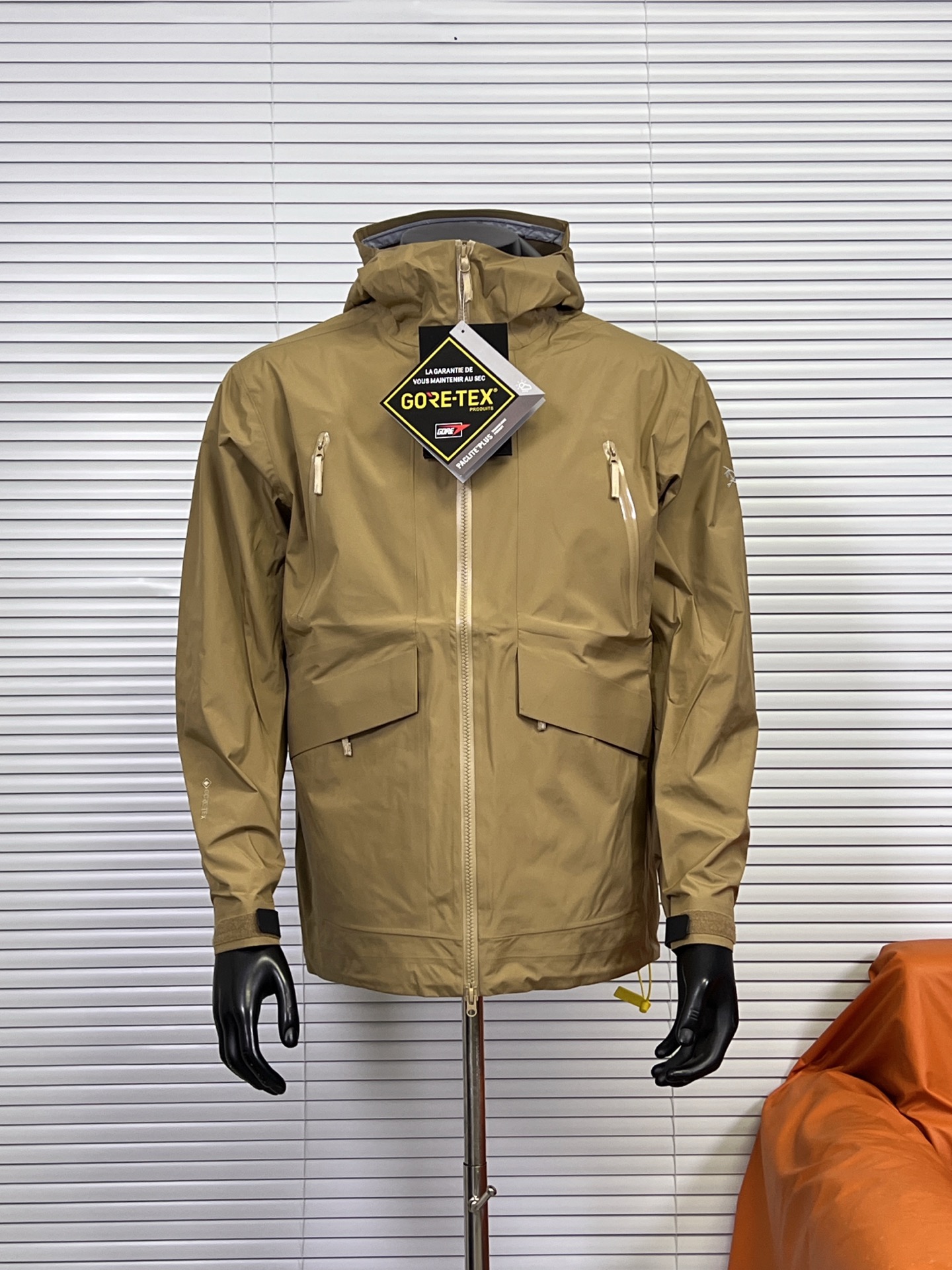 _dmM9stdRG-qQSeb__Ix3Wr9_qdy-WcyT7L6cxzg