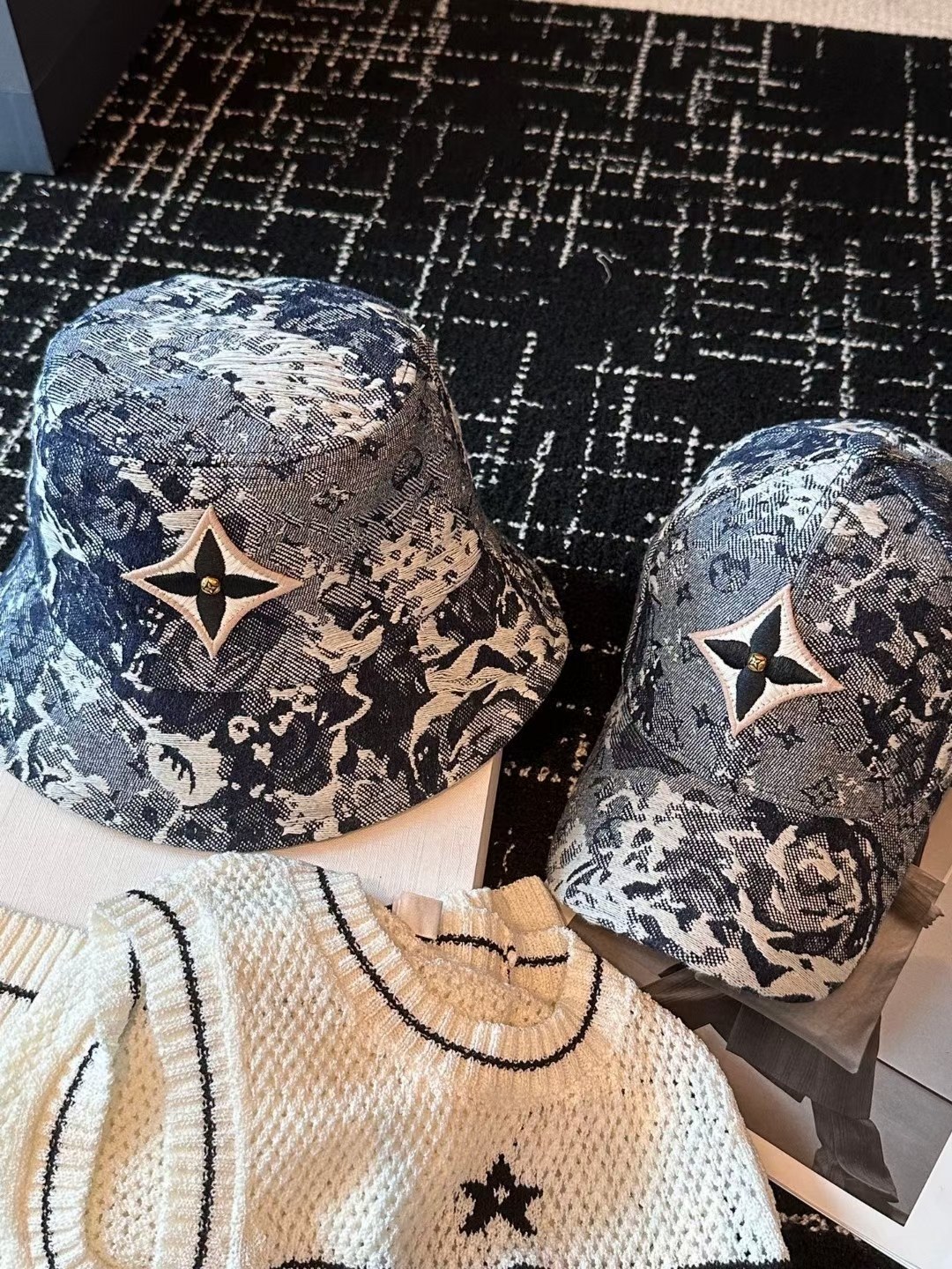Especial LV vaquero teñido por atado, sombrero de pescador y béisbol, no solo es un sombrero para el sol, sino una fusi…