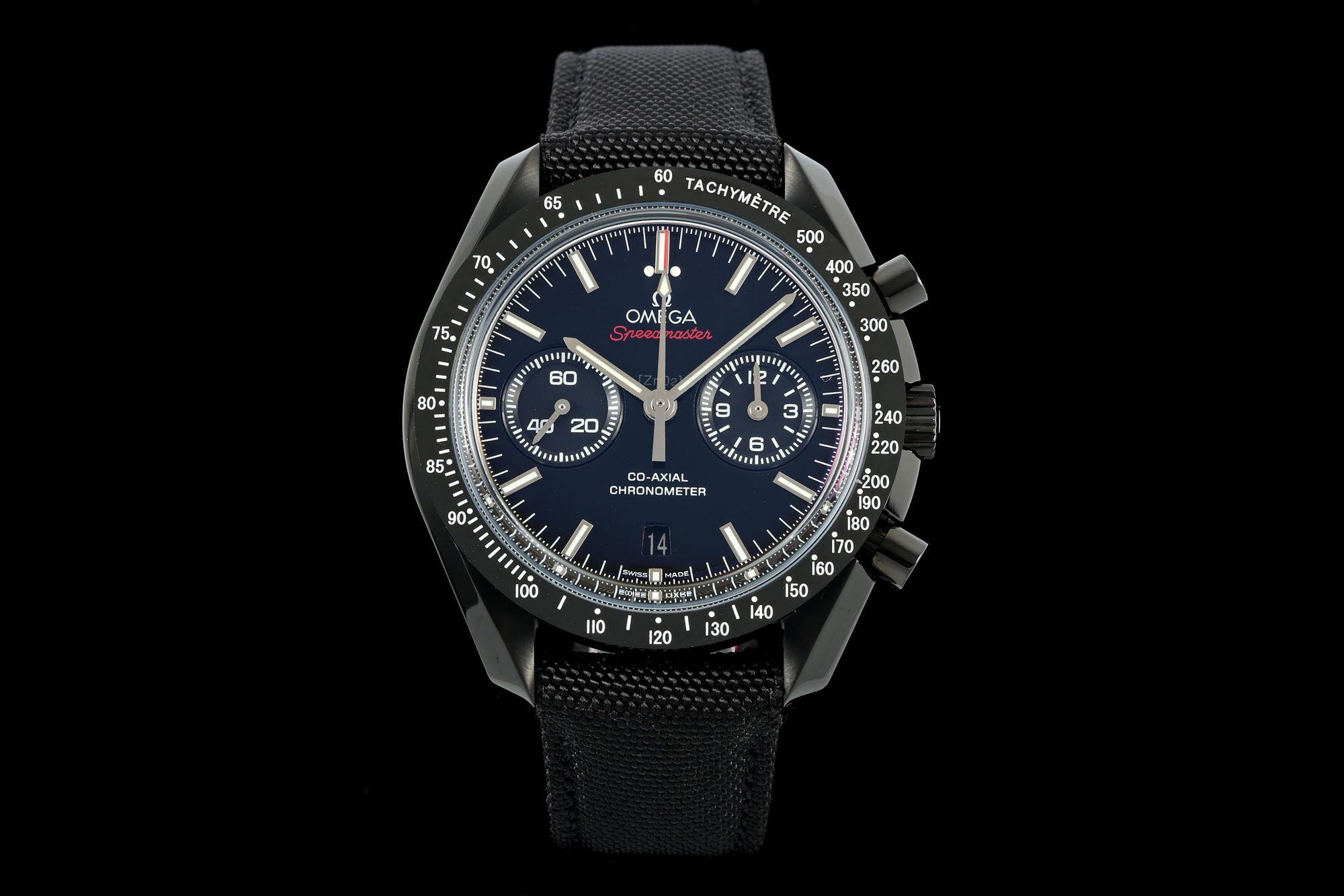 NO:394174,TVS Pioneer, Omega Speedmaster series of dark side watches of the moon 311.92.44.51.01.007 44.25mm coaxial chronograph, independently developed self-made movement 3-point discs are [12 hours] and [60 minutes] cumulative chronograph discs, all functions and appearances are created according to the original [1-1]. The movement double T black balance wheel, automatic winding, coaxial master chronograph movement, the rhodium-plated surface of the movement is decorated with special Arabic Geneva corrugation, the ring mouth black ceramic ring mouth + super luminous dial is made of polished black ceramic, the inner ring ring at 3 o'clock and 9 o'clock is blackened, matched with a platinum hour scale, black case, nylon tape, mirror double pot cover glass mirror, wear-resistant function date display, chrono,,omega19860909TVS 先锋之作, 欧米茄 超霸系列月之暗面腕表311.92.44.51.01.007 44.25毫米同轴计时表,自主研发自制机芯3点盘为【12小时】和【60分钟】累积计时盘,所有功能及外观均按照原版【1-1】打造. 机芯双T黑摆轮,自动上链 同轴至臻天文台计时机芯,机芯镀铑表面饰有特别的阿拉伯风格日内瓦波纹 圈口黑色陶瓷圈口+超强夜光 表盘采用抛光黑陶瓷打造,3点和9点位置的小表盘内圈经黑化处理,搭配白金色小时刻度 表壳黑色 表带尼龙布带 镜面双锅盖玻璃镜面 耐磨损 功能日期显示 计时,,omega,Watch