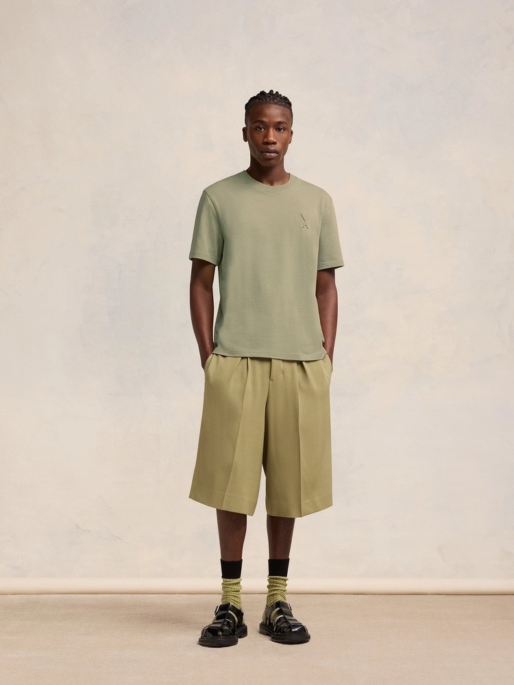 “High-quality Women’s Suit with 3D Emboss Cyst T-Shirt in Various Colors and Sizes” - 图片 2