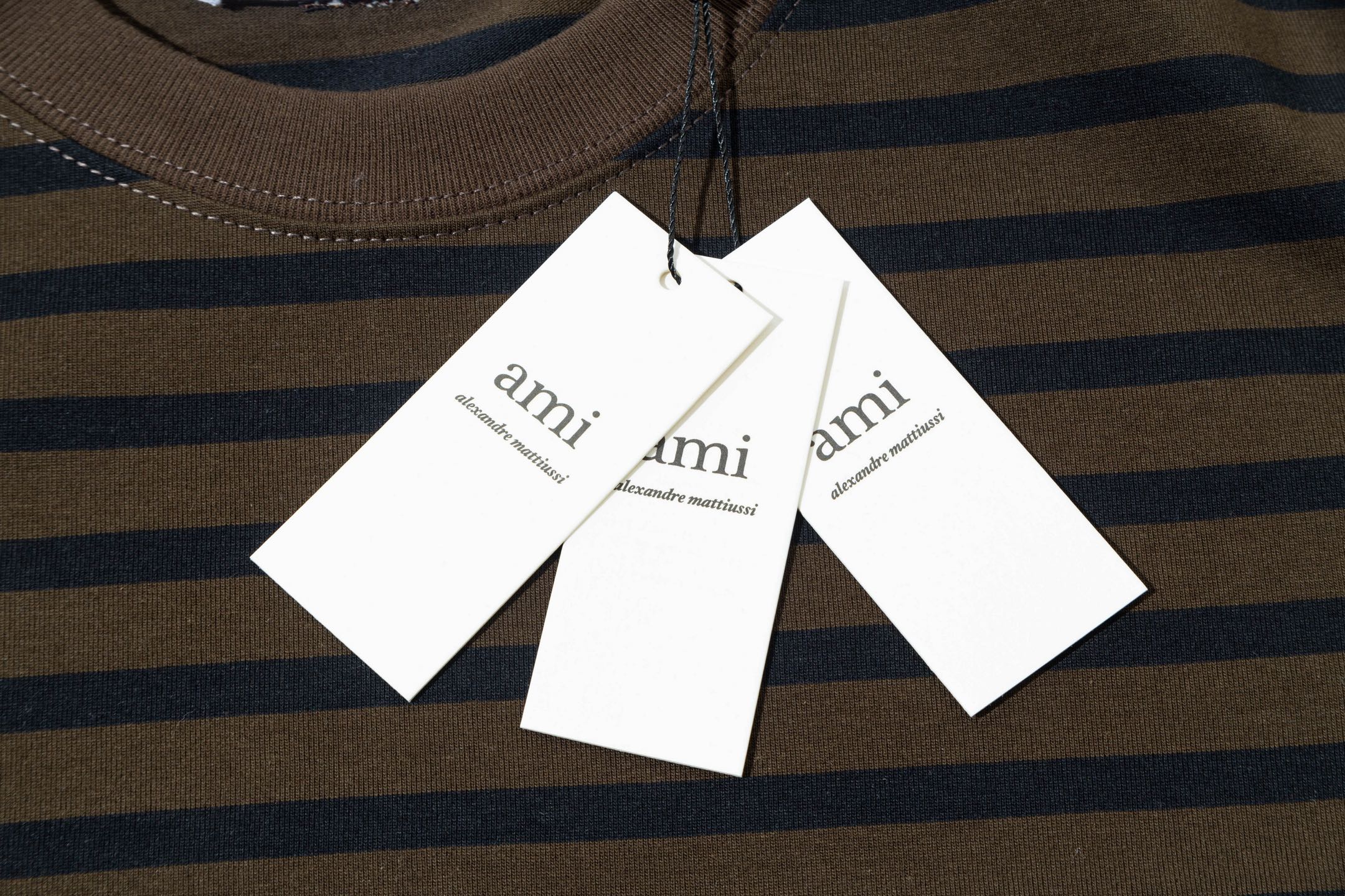 “AMI PARIS New Classic Heart Embroidered T-shirts Order Summary” - 图片 8