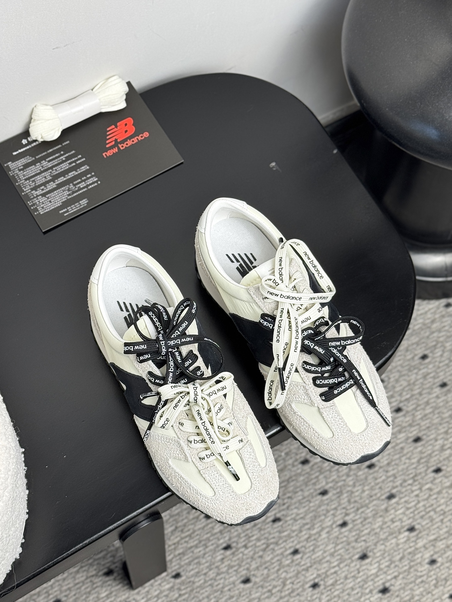 NO:383606,【NEW BALANCE 471 retro jogging shoes｜New retro aesthetic awakening】 Archive key unsealed｜Replicating the archival prototype of the 1970s, high mercerized beef velvet × head layer calfskin lining｜Ancient vegetable tanning process tempers the soft touch of bare feet, deconstructs the old N-shaped totem｜Hidden foot mechanics triangle area, daily average rush still seems to be suspended in the clouds, wear dimension fission, wide-leg work pants = curator of the Milan street art exhibition, with pleated cake skirt = Female lead of Seoul Boulevard comic coffee shop engraved with rippled dark patterns｜Watch awakening Boston century running shoes genetic code 35-39 mm foot calibration｜40-code exclusive workshop high-end customization channel, casual shoes/sports shoes, sneakers, skirts, cowhide19860909【NEW BALANCE 471复古慢跑鞋｜新复古主义美学觉醒】  档案馆密钥解封｜复刻1970年代未释出档案原型 高丝光牛反绒×头层小牛皮内衬｜古法植鞣工艺淬炼裸足级柔韧触感  解构做旧N字图腾｜暗藏足弓力学三角区,日均暴走仍似云端悬浮  穿搭次元裂变 搭阔腿工装裤=米兰街头艺术展策展人锋芒  配褶皱蛋糕裙=首尔林荫道漫画咖啡店女主  鞋底镌刻波纹暗纹｜步履间唤醒波士顿百年跑鞋基因密码  35-39码毫米级足态校准｜40码专属工坊高定通道,休闲鞋/运动鞋,sneakers,skirts,cowhide,Women's Shoes