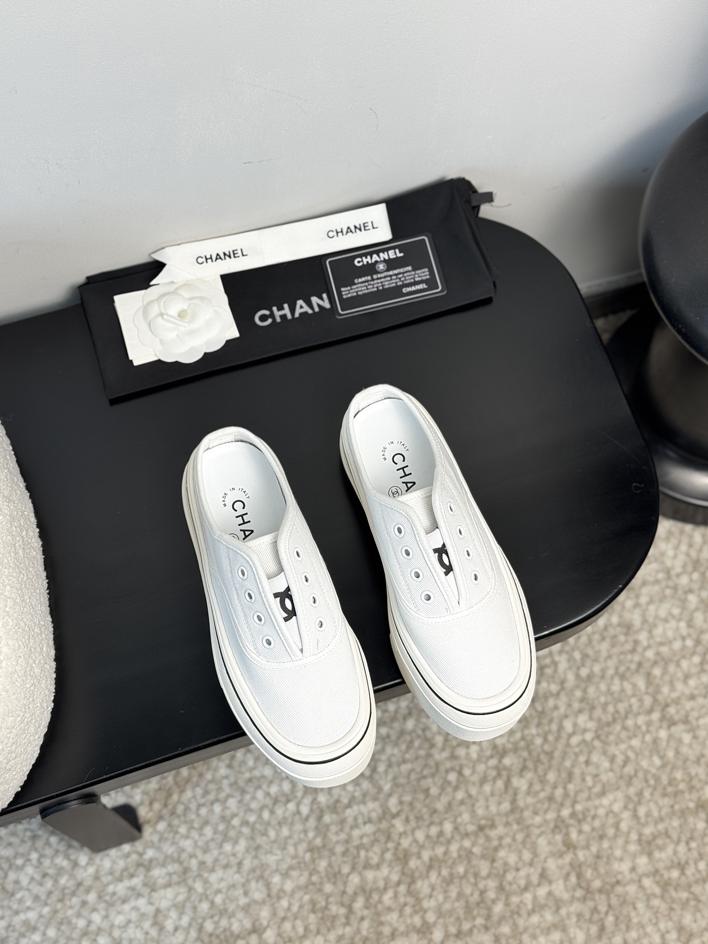 NO:406941,[Chanel 25SS Time Secret Words | Gene Recombination of Medium Canvas] Archive Decryption Planning | Replicating the Unpublished Academy Manuscript of 1998 Japan Okayama Canvas × Alpine Sheepskin Inner Cabin | Black and White Contrast Error <0.3mm 13.5° Micro-Check Shoe Last | Laboratory Testing of Walking Pressure Decreased 21 Retro Academy Programs Wearing a Wool Vest Set = Cambridge Ancient Book Repair Room Morning Class With Pleated Short Skirts = Tokyo Kamibocho Ancient Book Street Detective Secret Switch Book and Elegant State in Three Seconds 35-40 Gold Women's Code | 40 Code Private Workshop (including Medium and Old Maintenance Guide + Chip Certification Card), Semi-Train, Chanel, Skirts, Sheepskin, Gold19860909【Chanel 25SS时光密语｜中古帆布基因重组】  档案库解密企划｜复刻1998未公开学院手稿  日本冈山帆布×阿尔卑斯羊皮内舱｜黑白撞色误差＜0.3mm  13.5°微翘鞋楦｜实验室实测步行压力递减21  复古学院程式  搭羊毛背心套装=剑桥古籍修复室晨课  配百褶短裙=东京神保町古书街探秘  三秒切换书卷气与雅痞态  35-40黄金女码｜40码私定工坊 （含中古养护指南+芯片认证卡）,半拖,chanel,skirts,sheepskin,gold,Women's Shoes