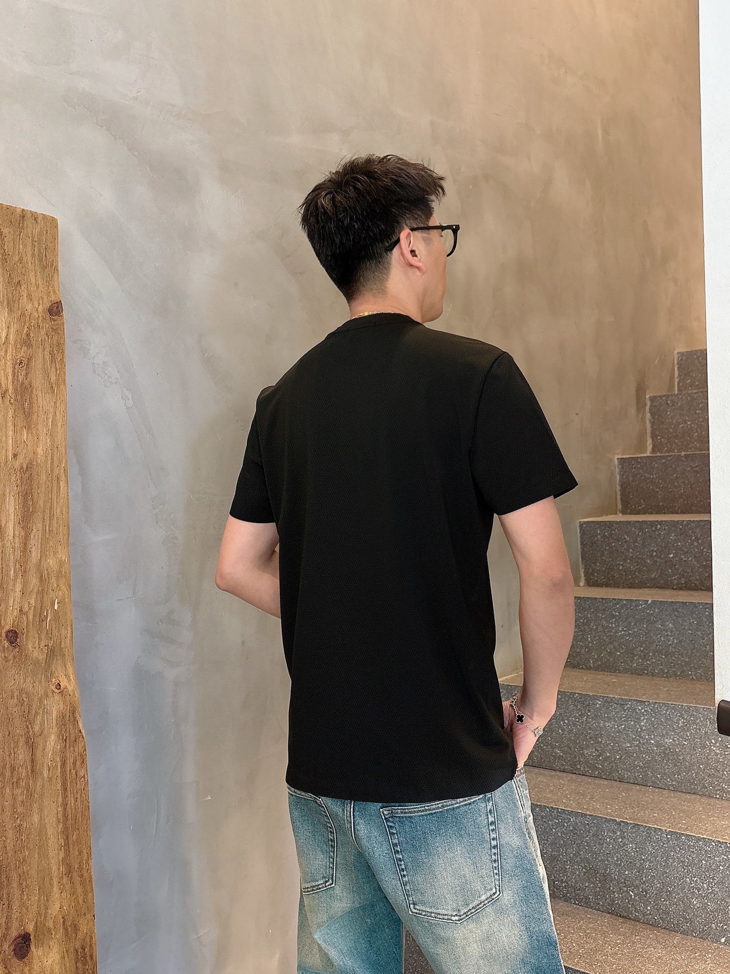 (logo有夜光效果)ARC‘TER经典动感冰肤速干网孔圆领T恤
无比舒服!带有丝滑冰涼的感觉!夏天最