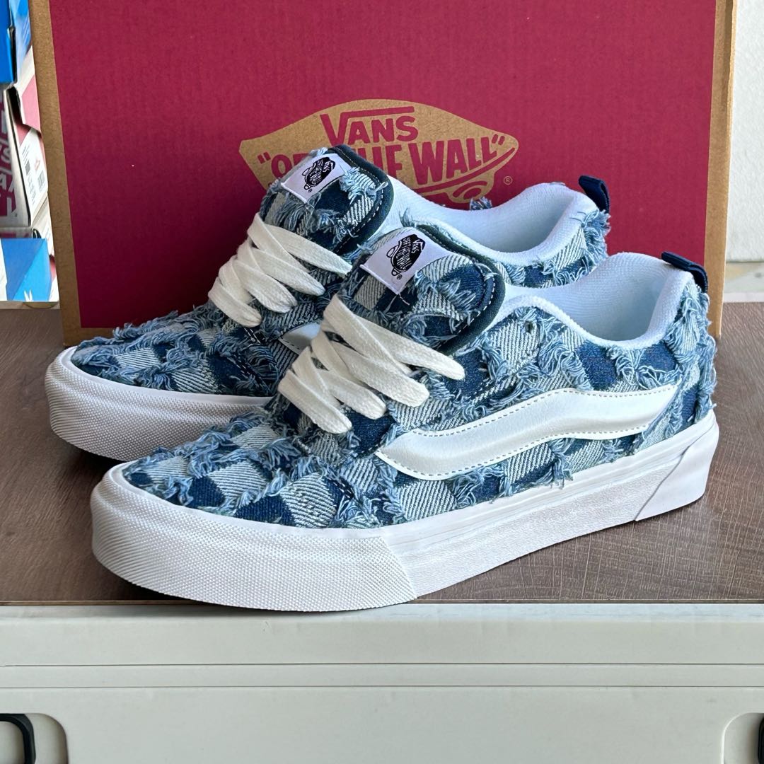 全码补齐
新款Vans Knu Skool 耐磨透气低帮板鞋男女同款款 白绿🔥🔥
颜色:vans 面包牛仔蓝色格子
货号:MZ牛仔蓝色格子
尺码：35 36  36.5 37 38 38.5 39 40 40.5 41 42 42.5 43 44