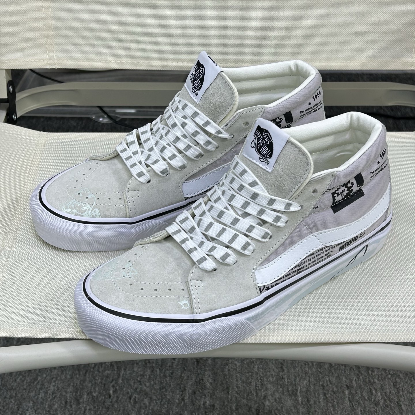 VANS 范斯 SK8-LOW 经典款 低帮 黑白 休闲板鞋帆布鞋 VN0A4UUK6BT
工艺：硫化1:1（重量1:1、真标、原钢印、材质标、鞋型标、合格证）
颜色vans低帮余文乐马特白色中帮
货号：MZBH
尺码：35 36 36.5 37 38 38.5 39 40 40.5 41 42 42.5 43 44