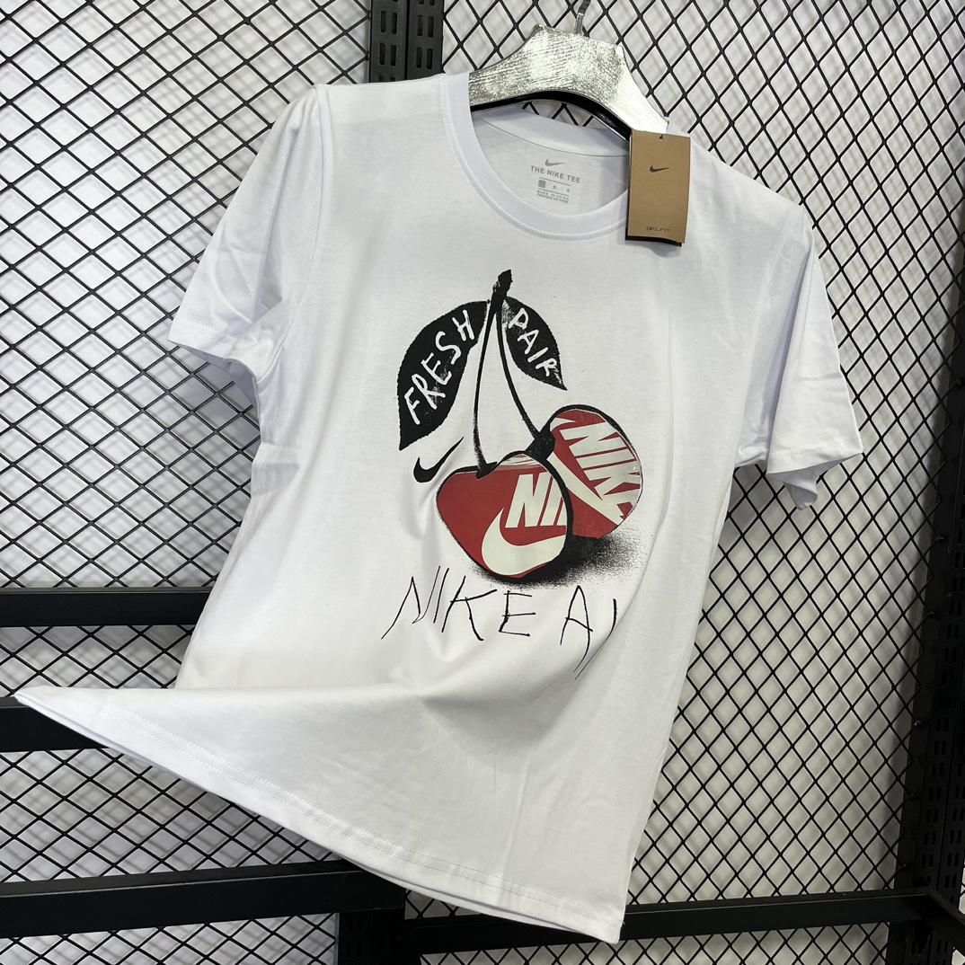 【运动潮牌】 💰48包邮 得物同步 耐克nike夏季新款高克重双纱，时尚港风圆领印花休闲短袖T恤衫，男女同款上衣 颜色黑色 码数 S-4XL