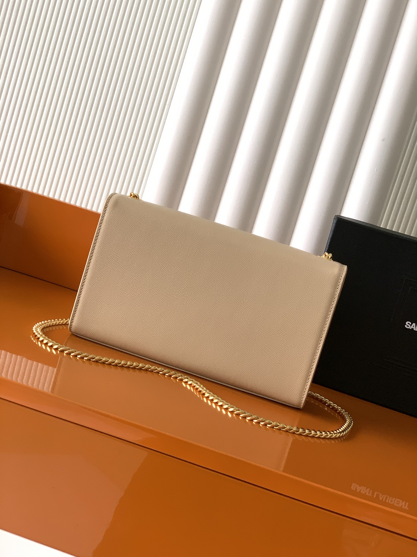 Saint Laurent 配#𝑲𝒂 𝒆 𝟮𝟰𝒄𝒎#KATE 款斜挎链条包 版本全新到货 采用最高等级 牛皮