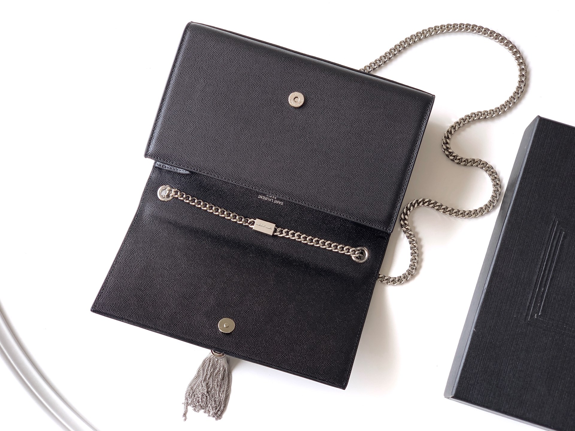 Saint Laurent 配#𝑲𝒂 𝒆 𝟮𝟰𝒄𝒎#KATE 款斜挎链条包 版本全新到货 采用最高等级 牛皮